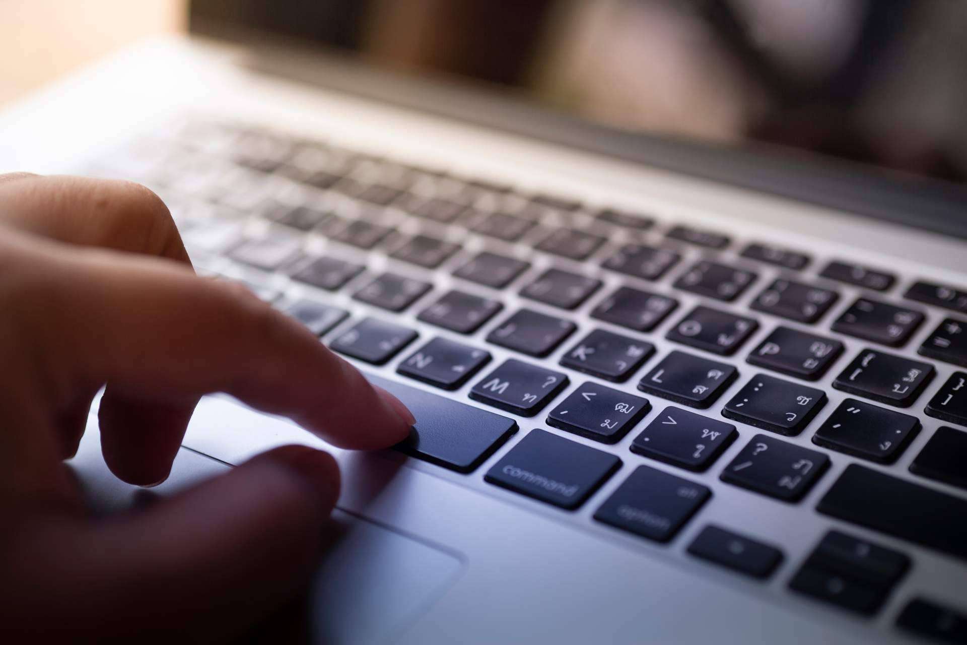 ¿Qué es la firma digital con sello de tiempo y qué beneficios aporta?