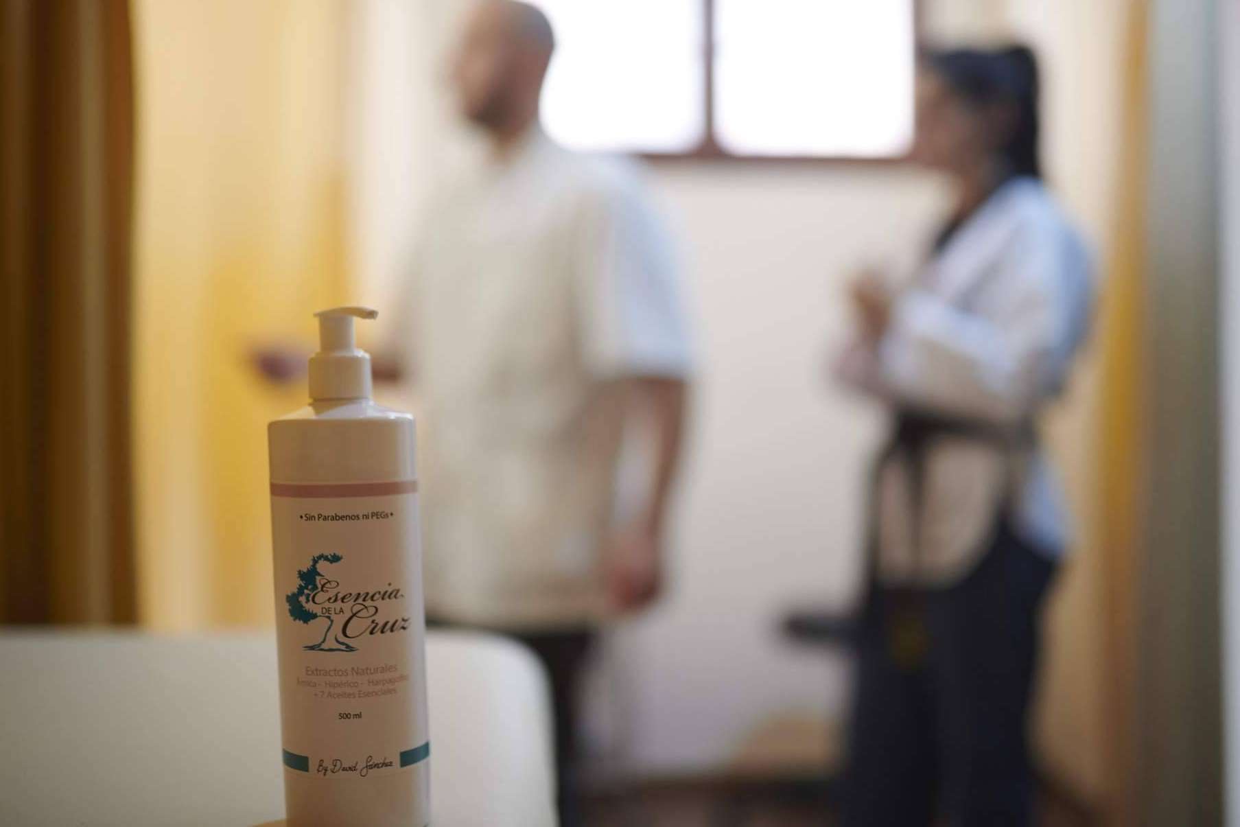 ¿Qué usos tiene la crema natural de Esencia de la Cruz?