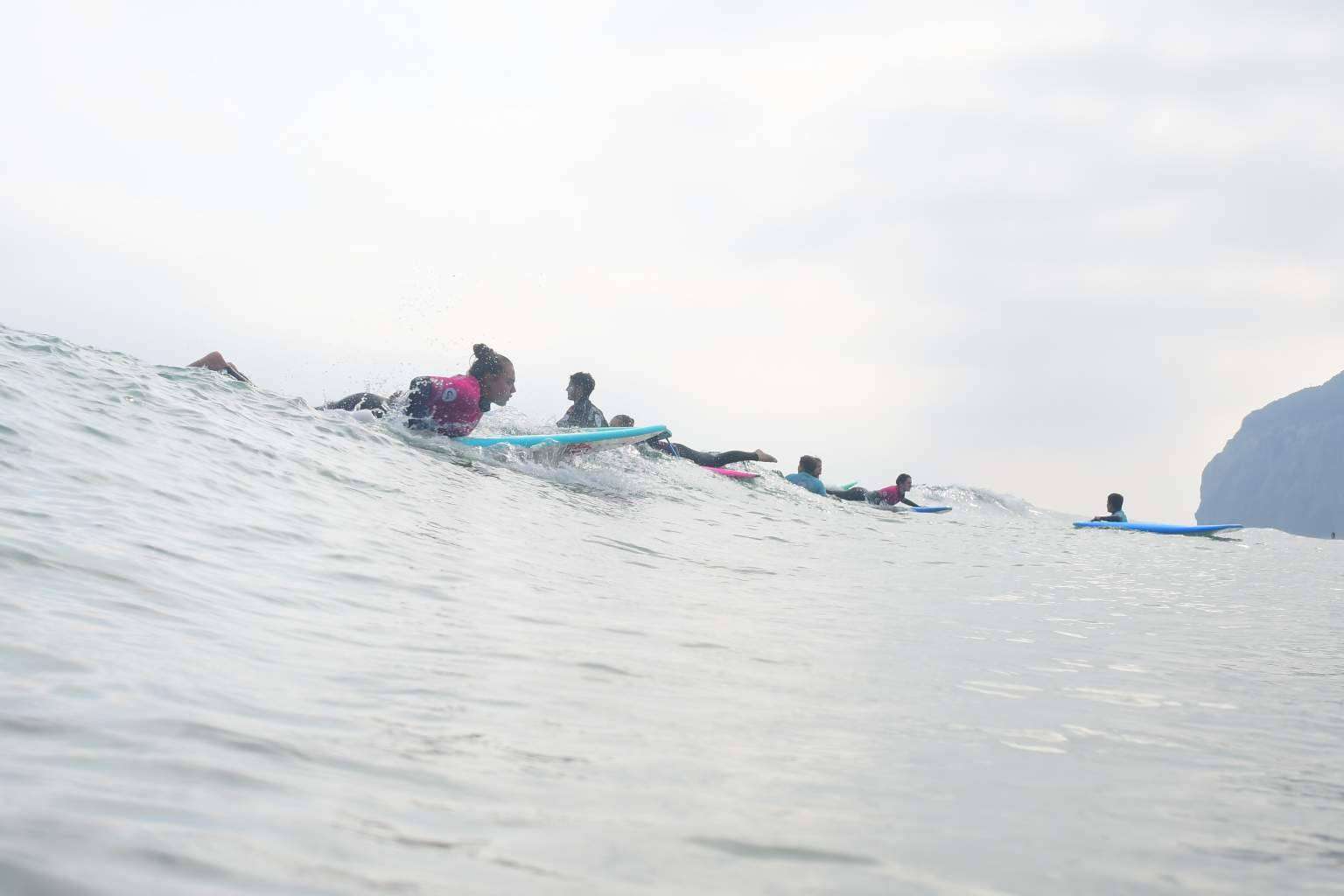 Campamentos de surf para aprender en verano, de la mano de Watsay Surf School