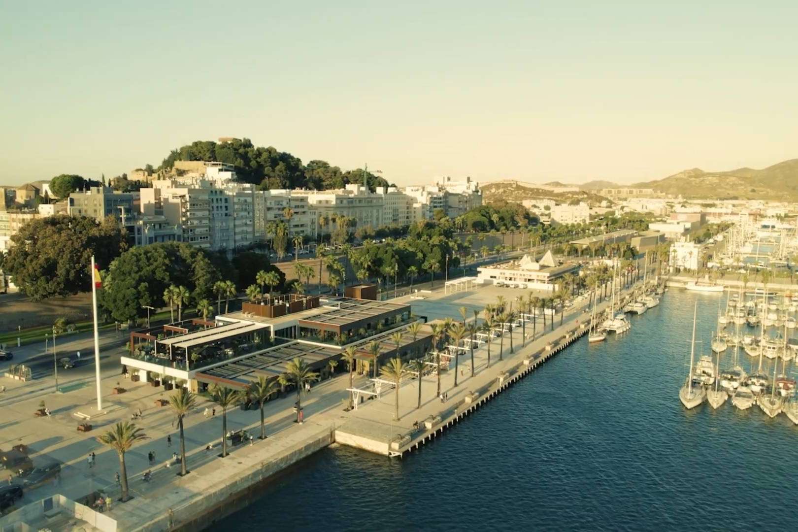 Plaza Mayor de Cartagena se presenta al público con una identidad visual y un spot promocional producido por Grupo Oneway