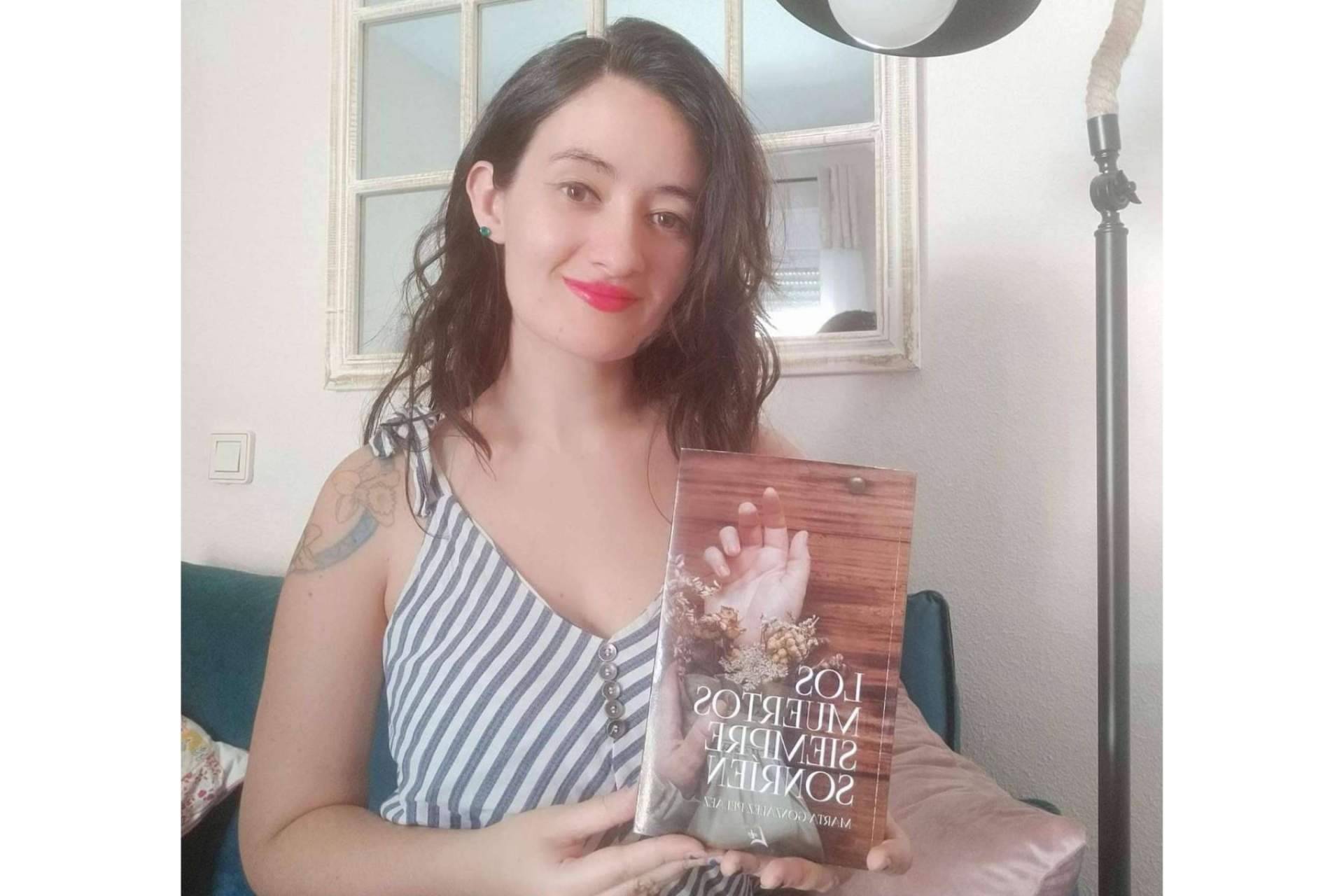 La novela Los muertos siempre sonríen es para aquellos que creen que no les gusta la historia