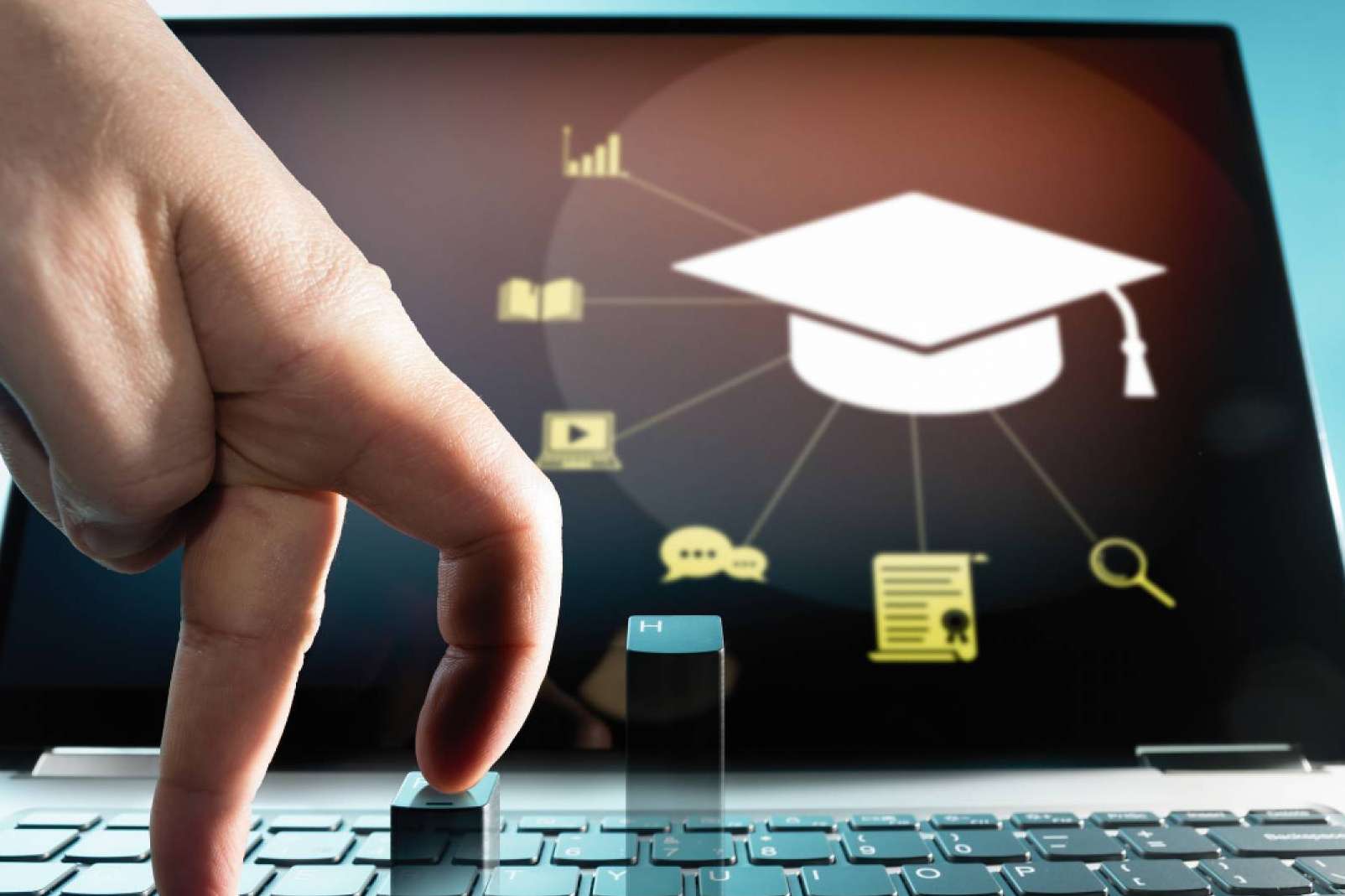 ¿Qué hace especiales a los cursos para emprendedores digitales de la academia online AULADELEXITO?