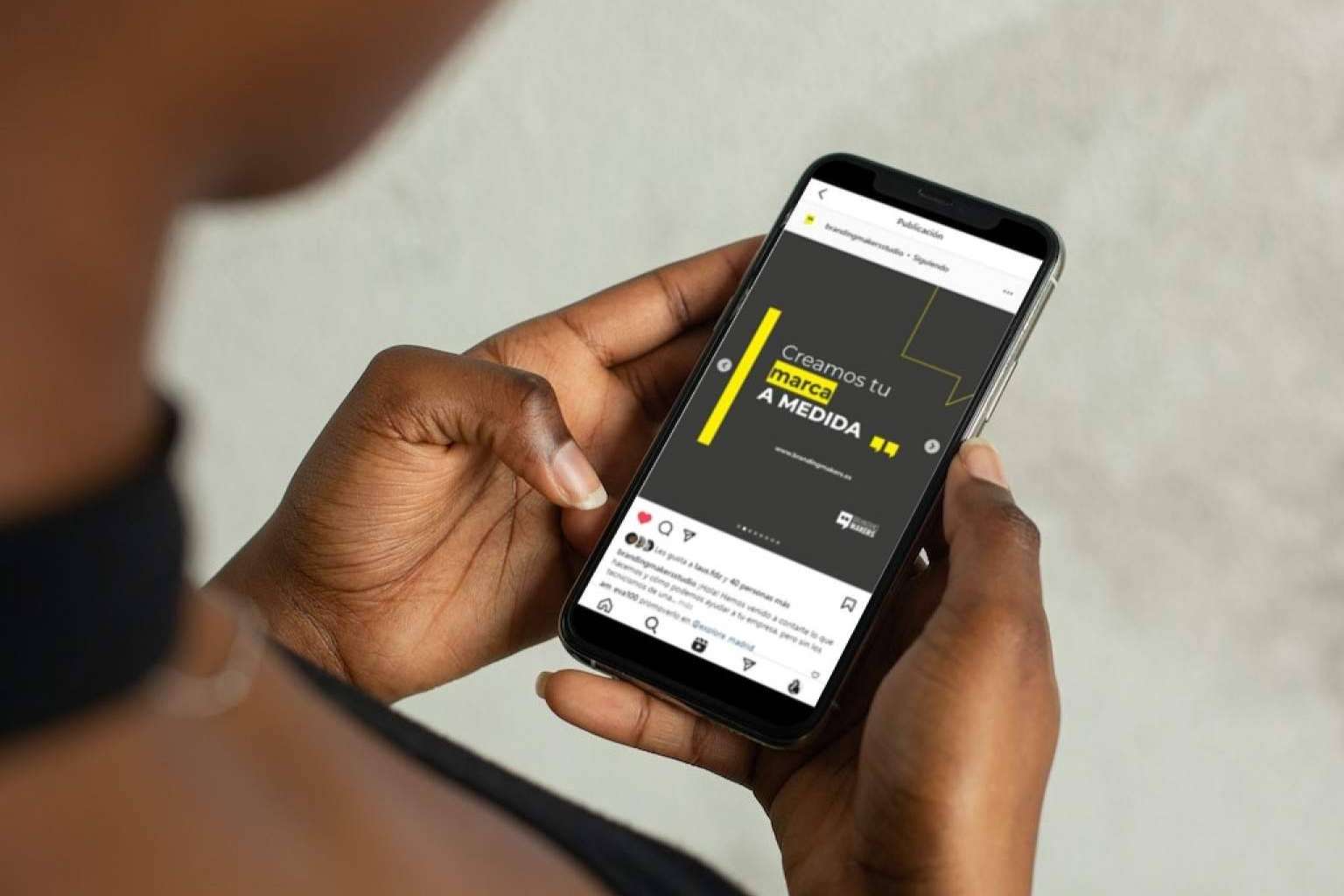 Branding Makers planifica una estrategia de marketing para anunciarse en redes sociales