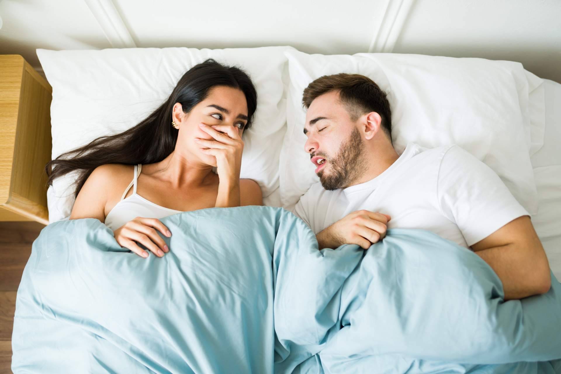 Dentinova y la problemática de la halitosis en la pareja