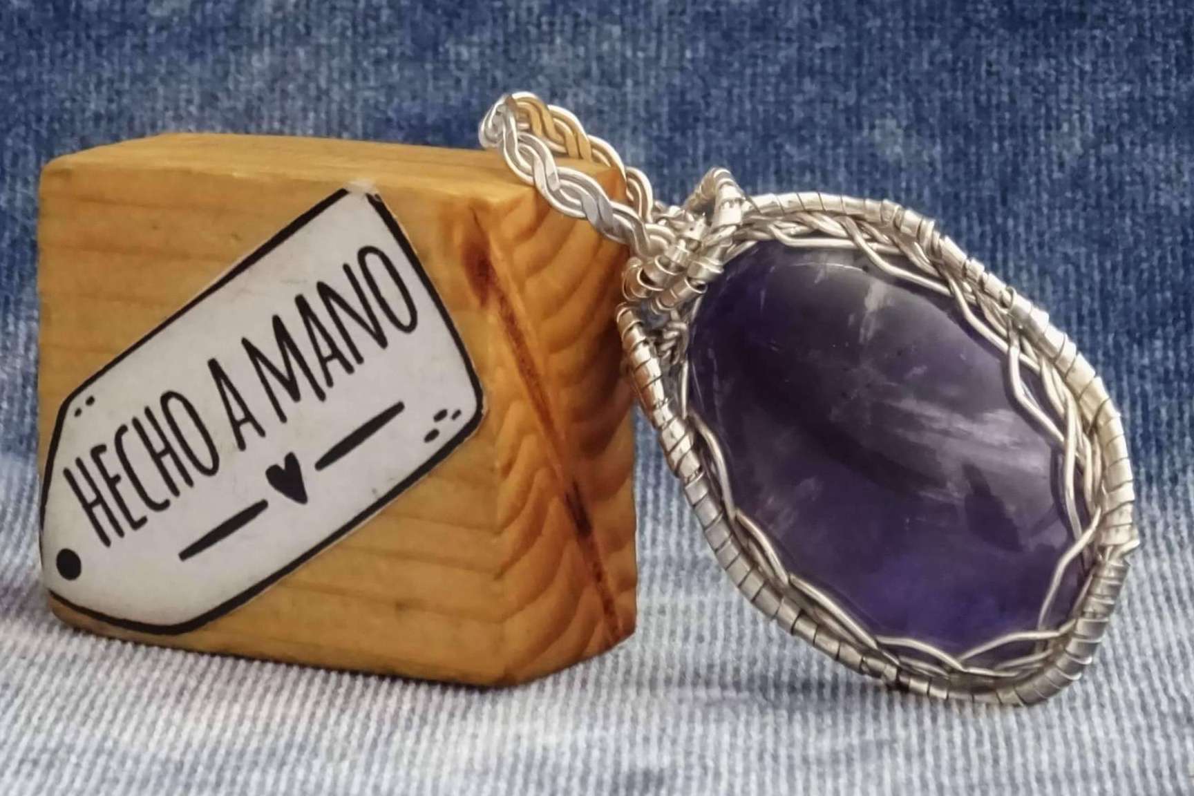 Joyas artesanales de plata disponibles en la tienda de Ecolibrí