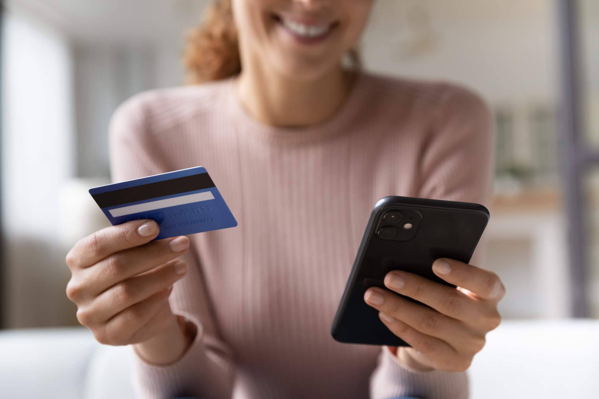 Solicitar préstamos por teléfono a través de Ibercrédito.es