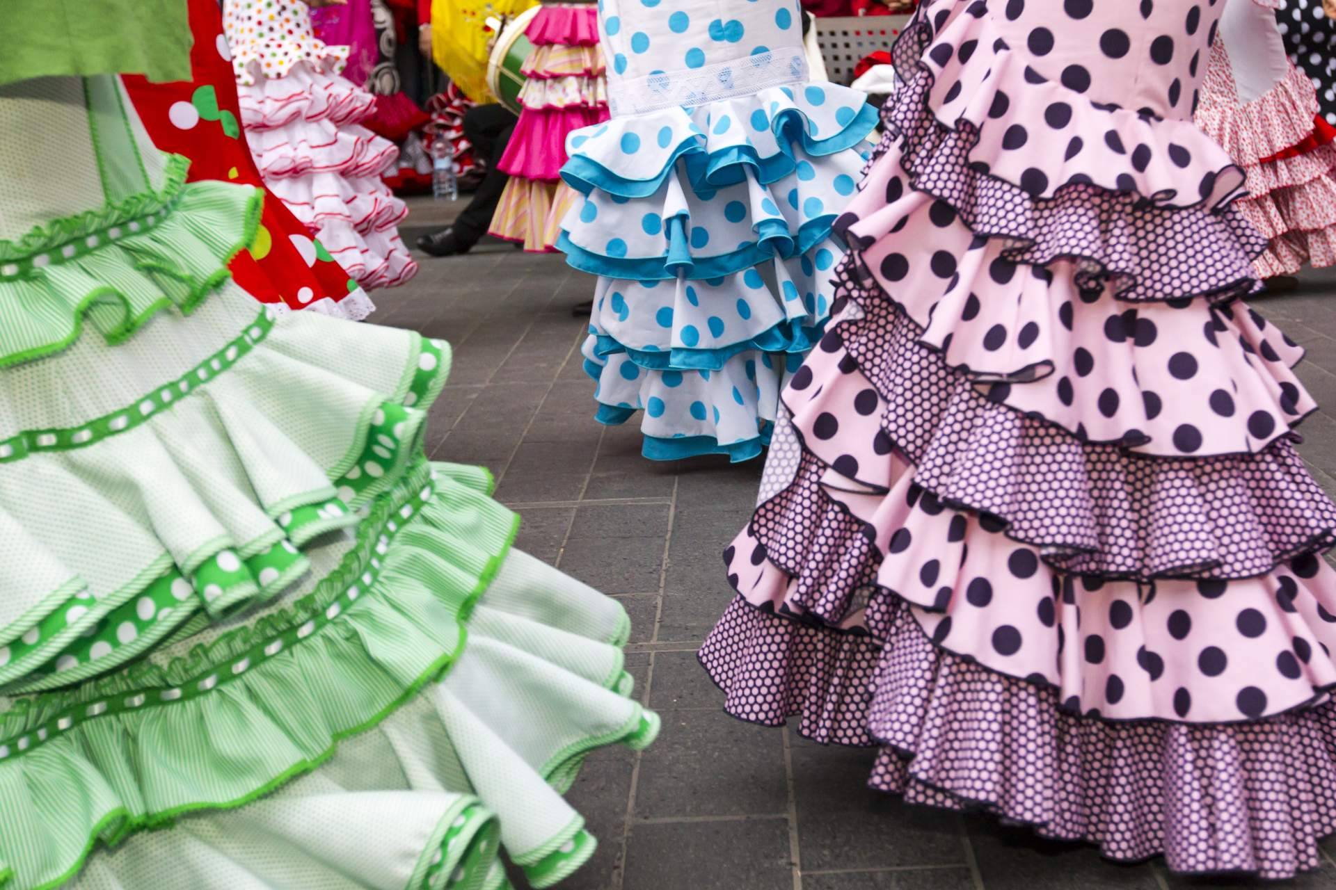 Viva la Feria nombra las 3 cualidades imprescindibles de las faldas flamencas, vuelo, resistencia y tejido antielectricidad estática