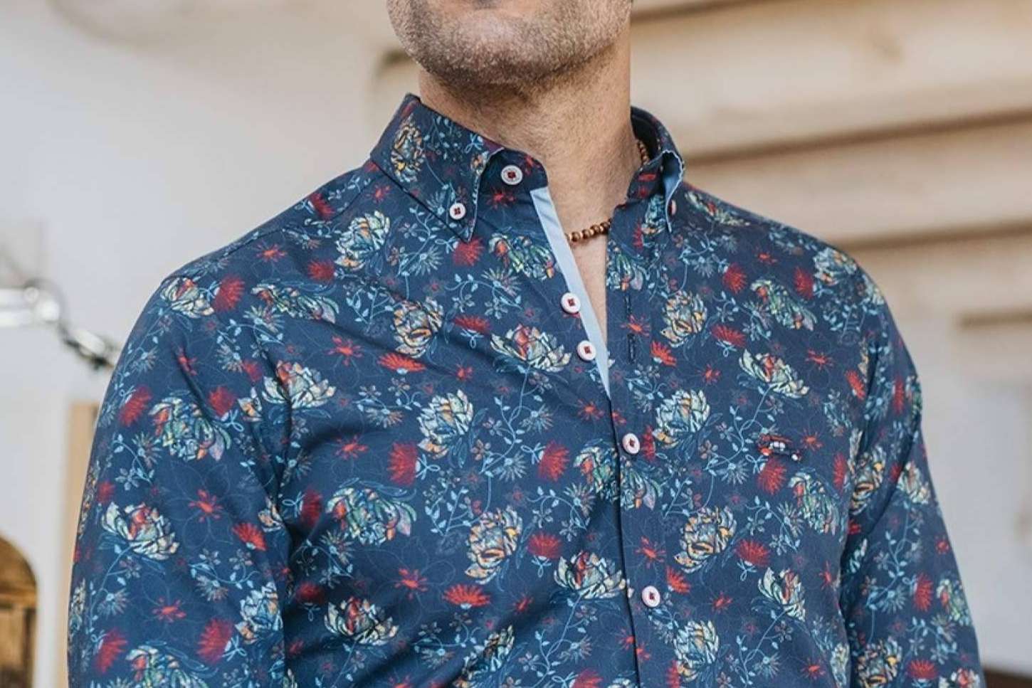 Vestir con estilo esta temporada, las camisas estampadas de hombre