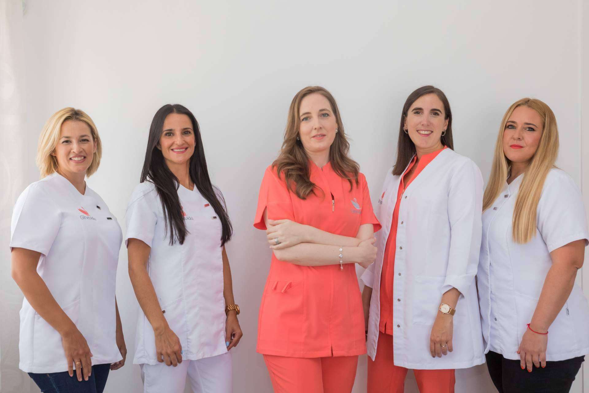 Tratamiento de láser vaginal de la mano de Ginevida