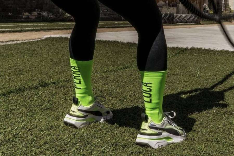 Perra Loca presenta sus calcetines para crossfit