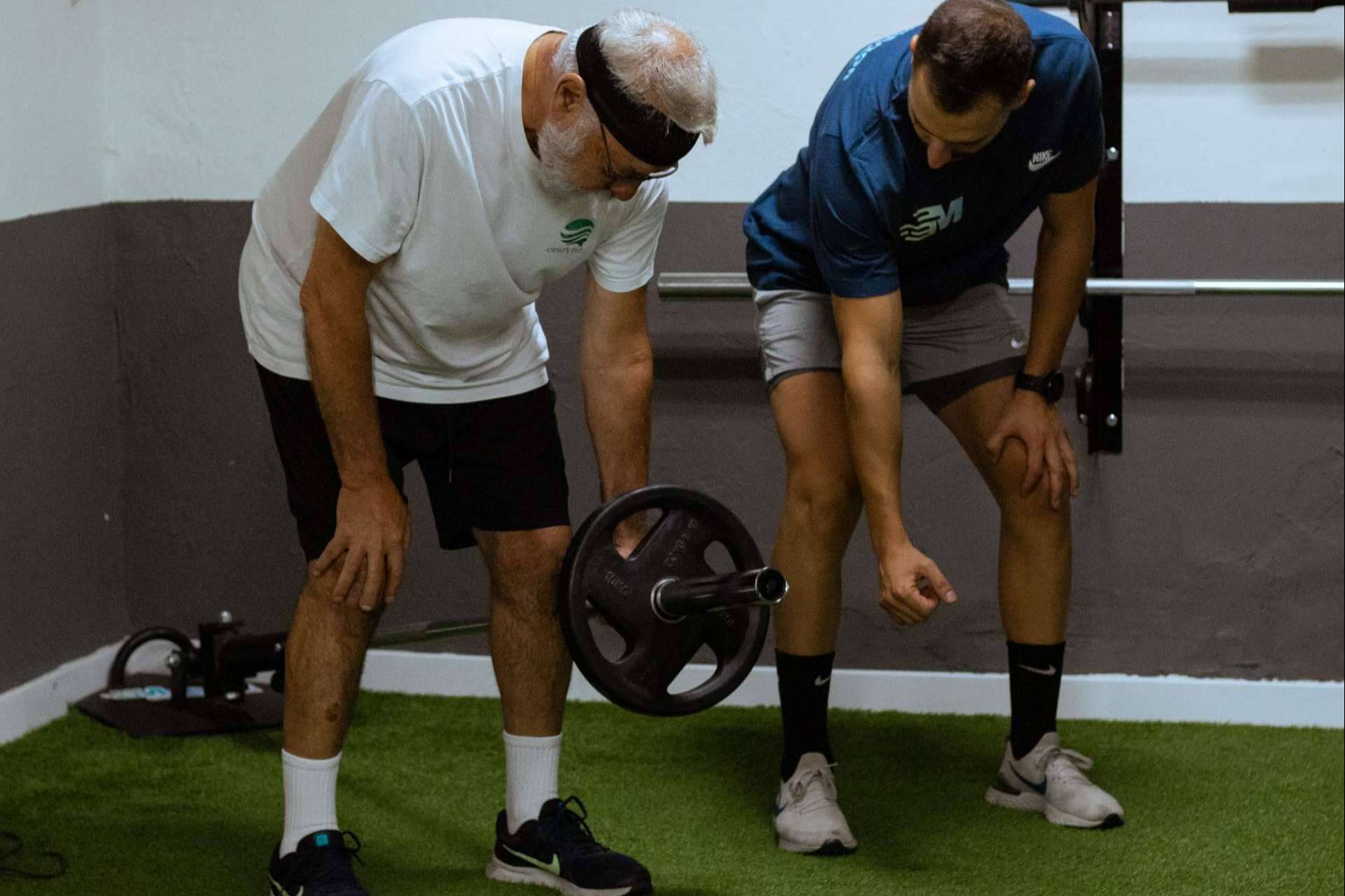 La importancia de entrenar la fuerza en personas mayores de 60 años, con Muévete Conmigo