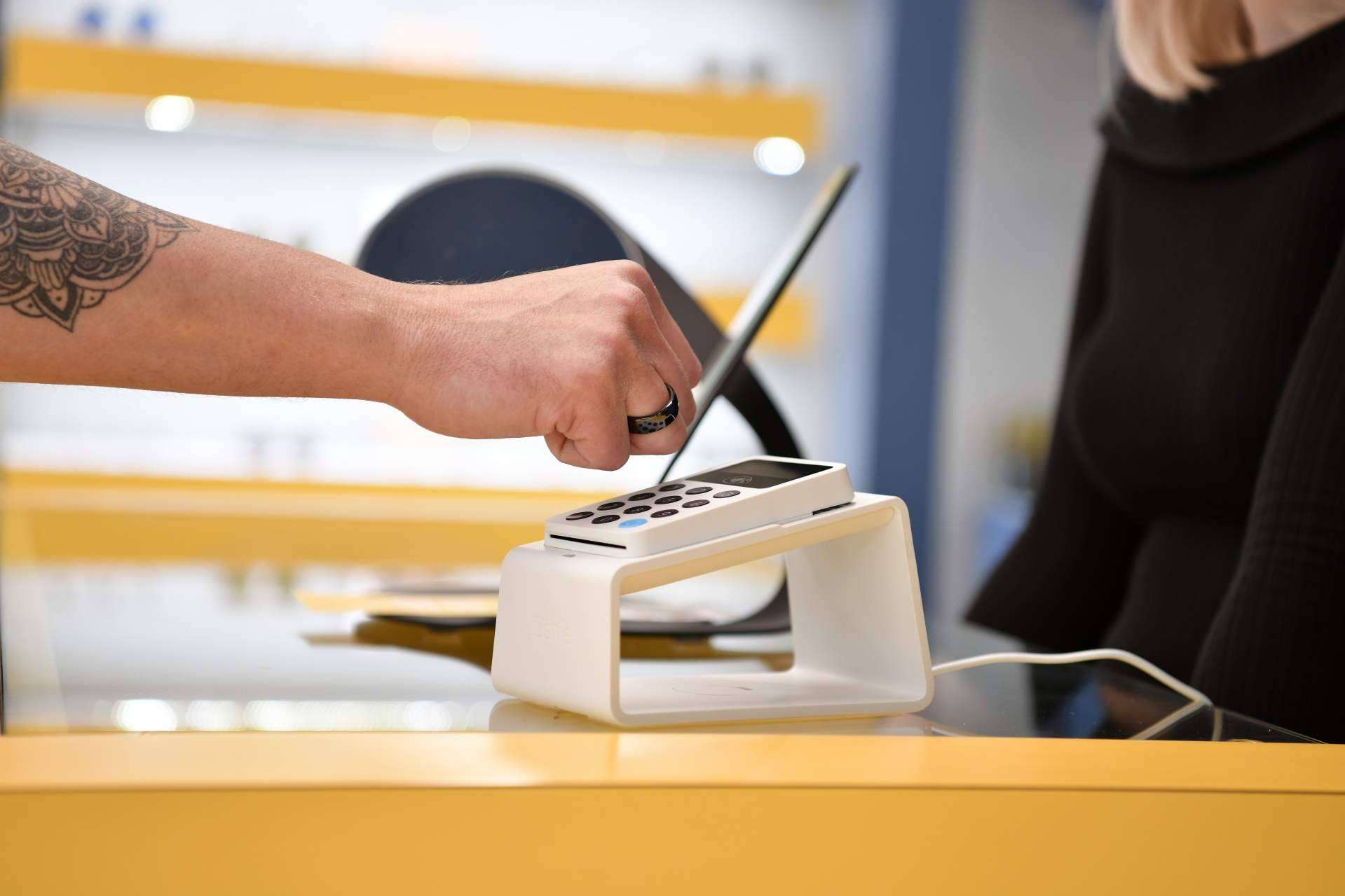 ​​Rikki, el anillo inteligente con el que se puede pagar igual que una tarjeta bancaria