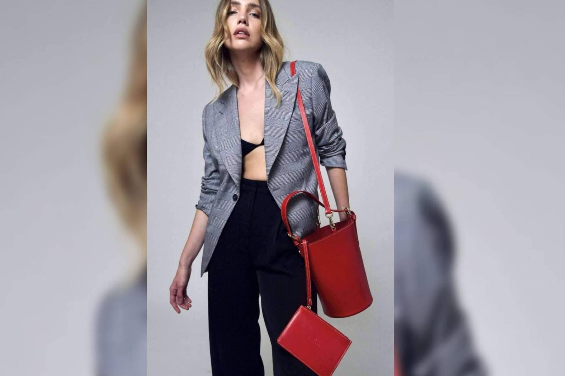 Parenzo cautiva con sus bolsos de lujo de creación artesanal