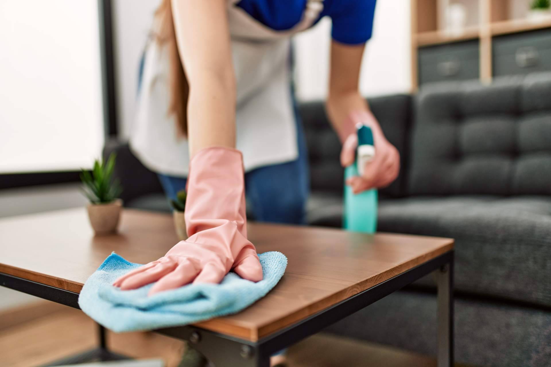 Una empresa española explica los beneficios de contratar servicios profesionales para tareas domésticas