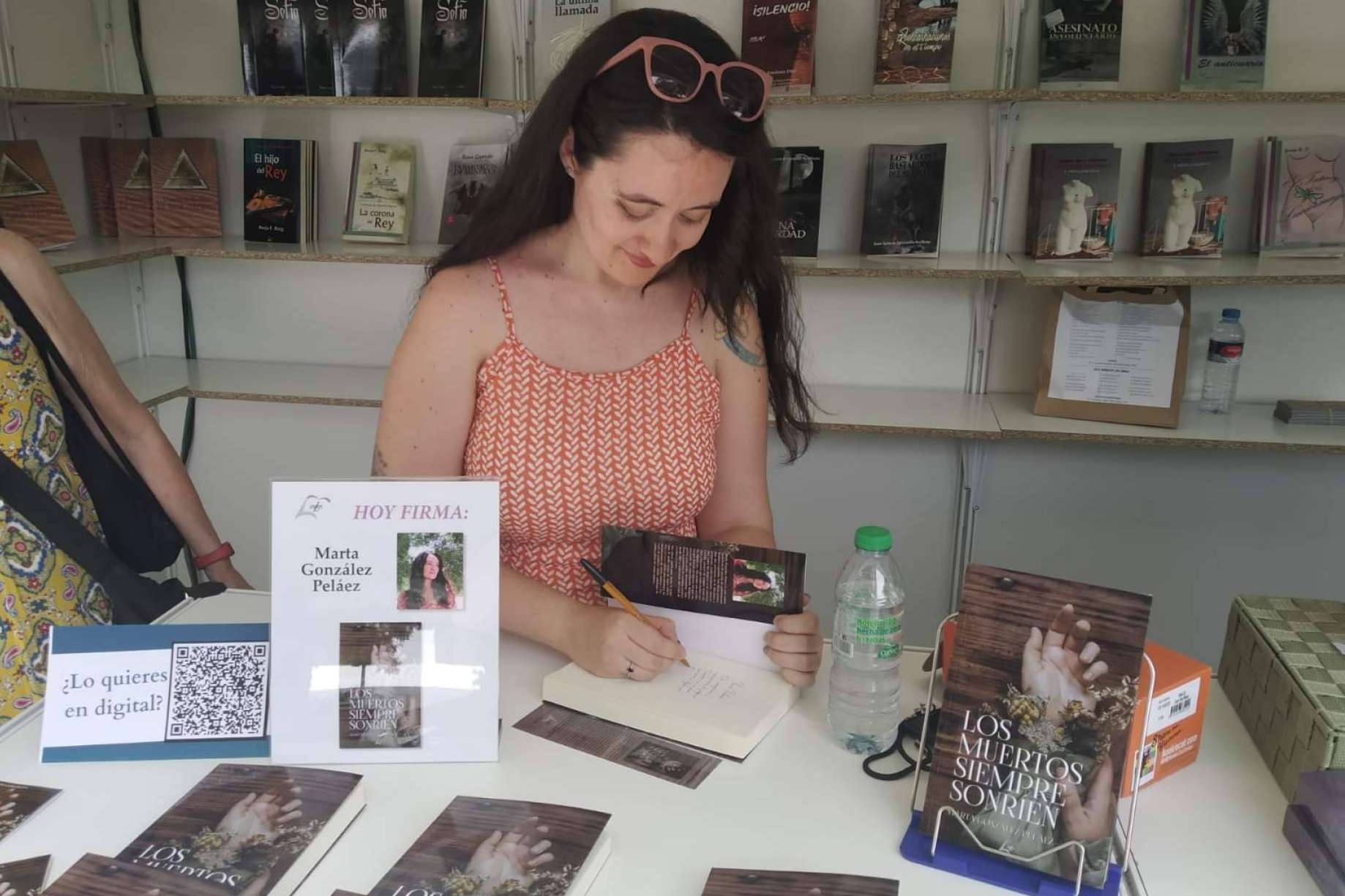 Contar con una autora profesional para escribir una novela