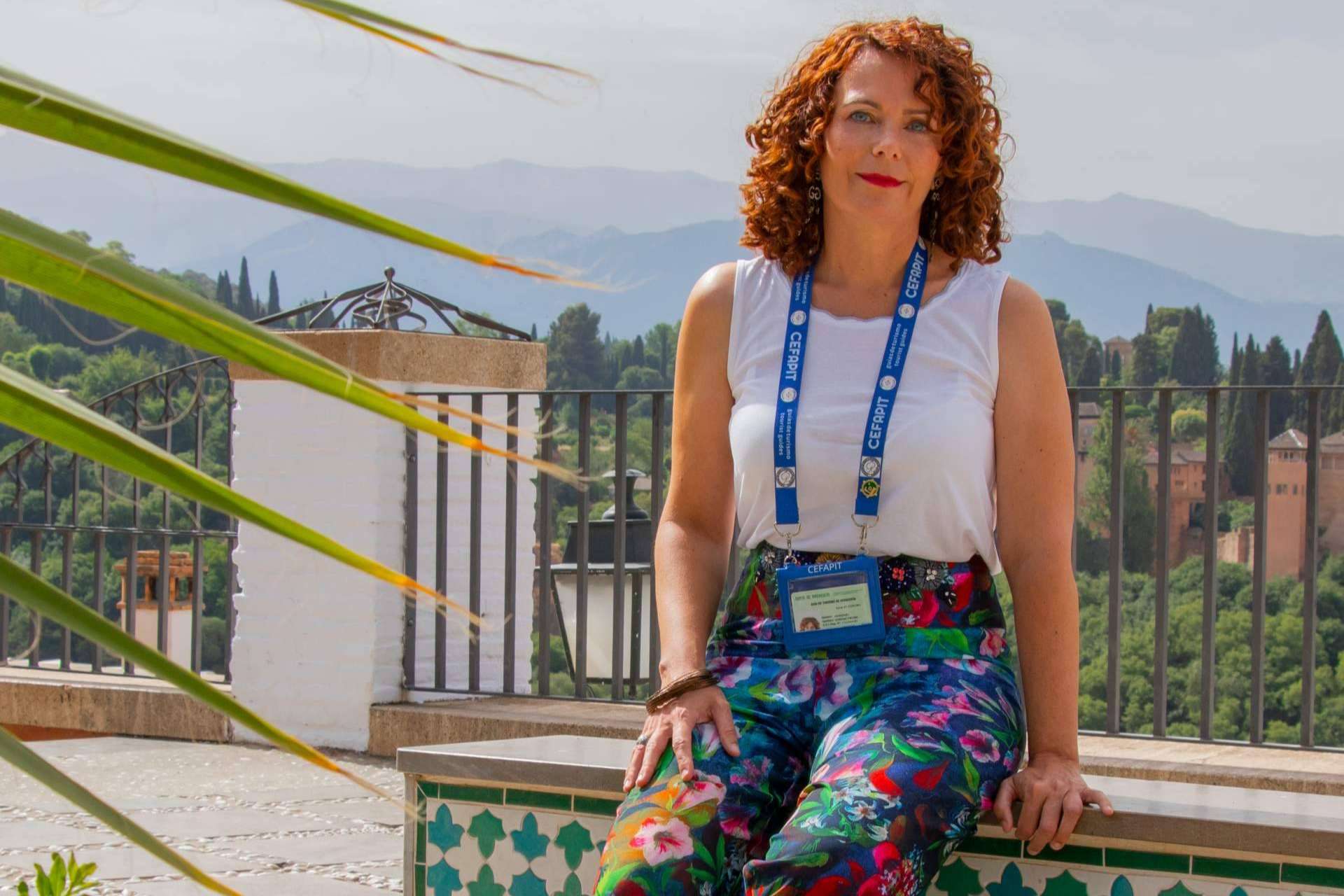 Vivir una experiencia turística innovadora con las visitas guiadas a la Alhambra de la mano de Arantxa Serrano