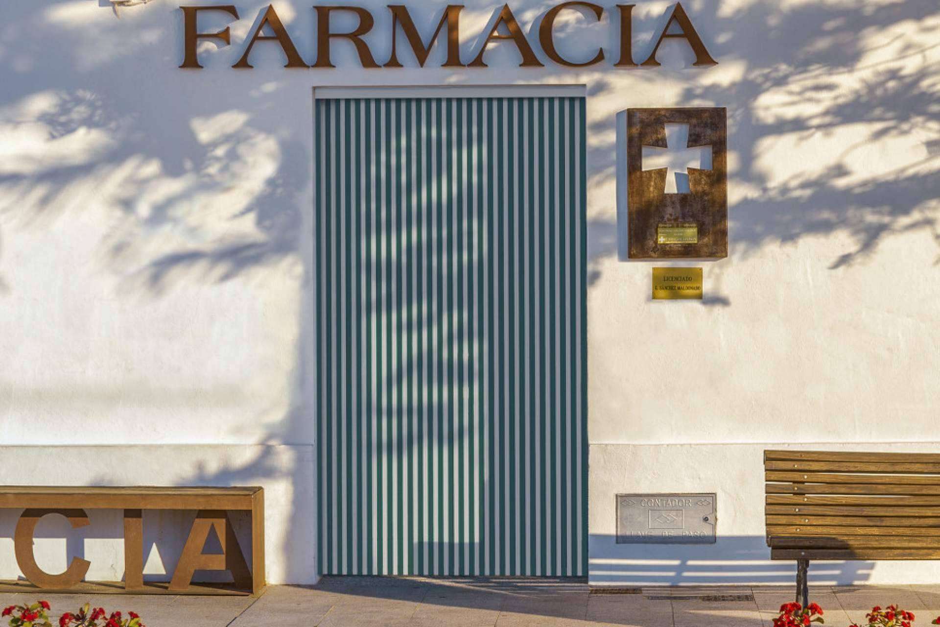 Cortinas antimoscas, la solución decorativa y económica que ofrece Mosquiteras Baratas para impedir la entrada de insectos