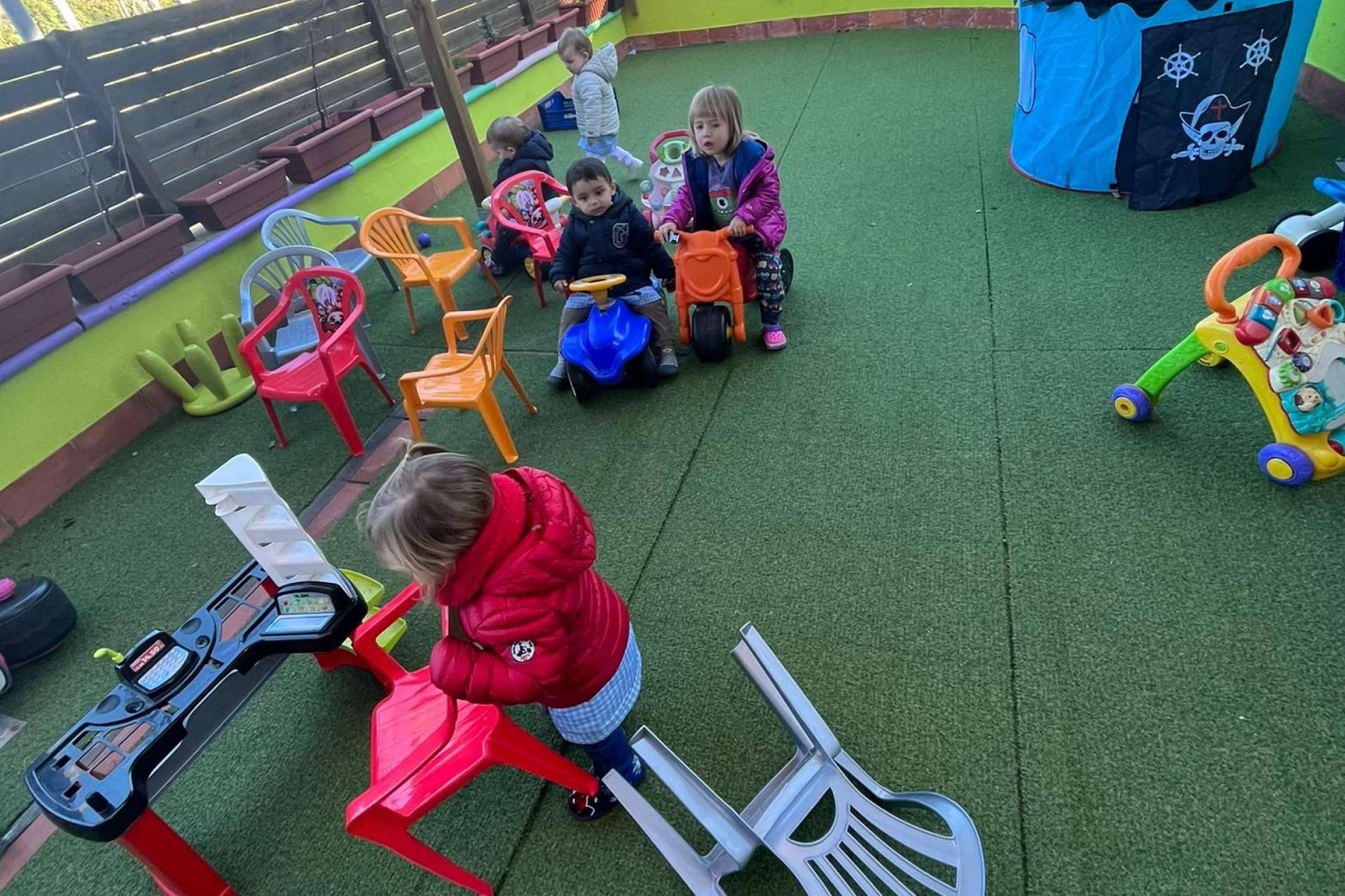 AFIND ofrece programas de enseñanza de idiomas para niños, jóvenes y adultos