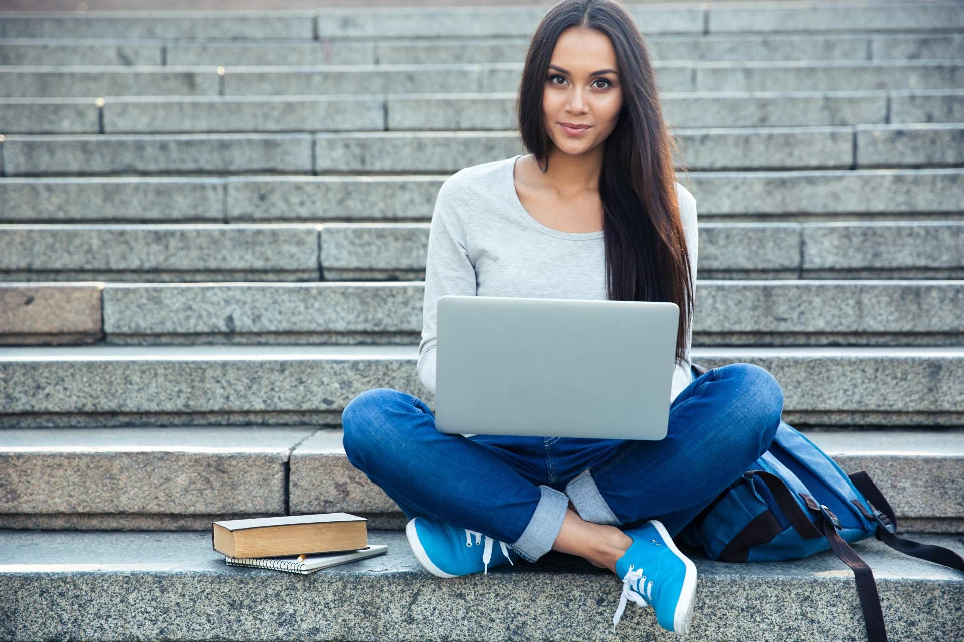 Por qué es el mejor momento para opositar, miles de plazas y preparación asequible
