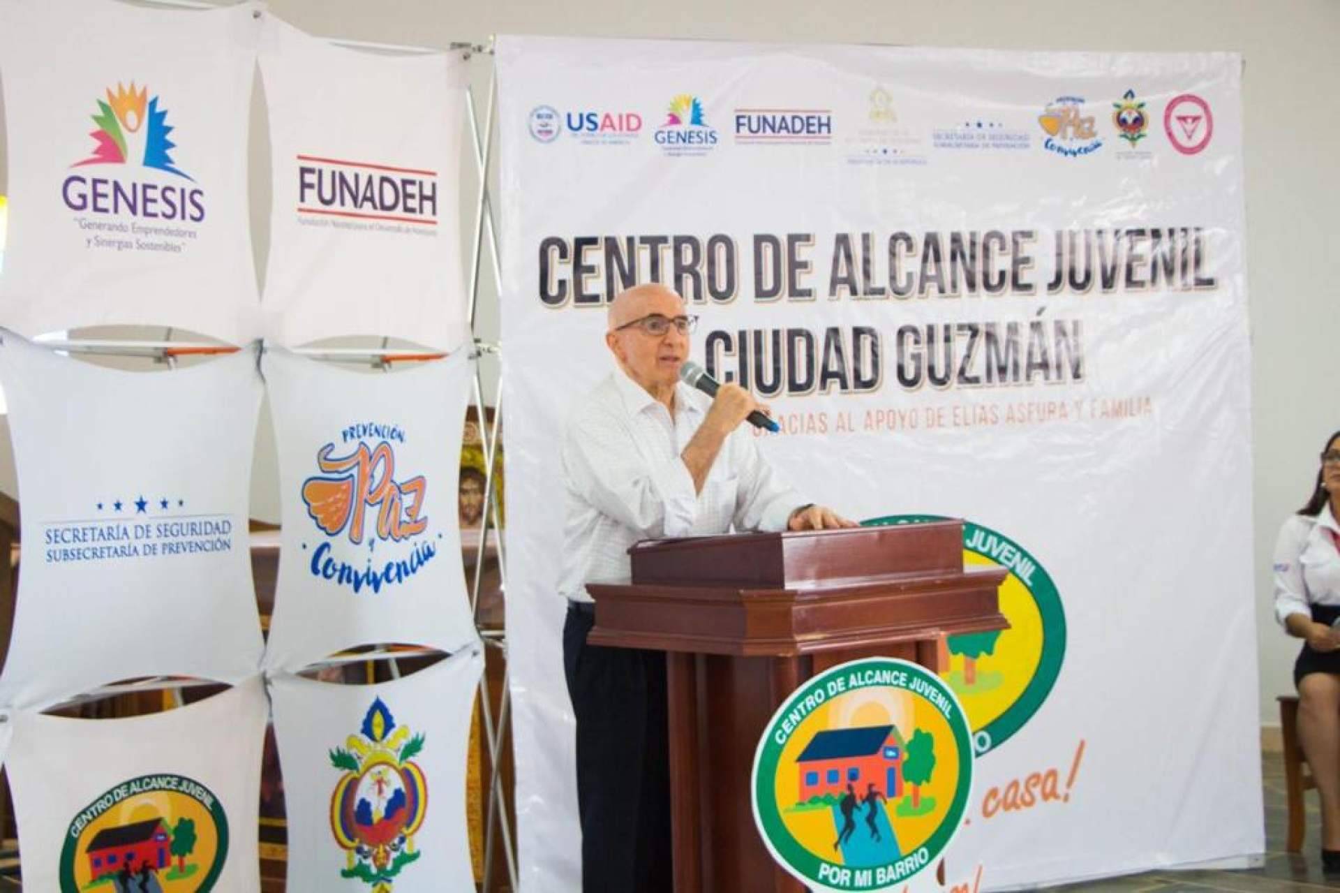 Elías Asfura y Fundación Marie apoyan proyecto educativo para jóvenes