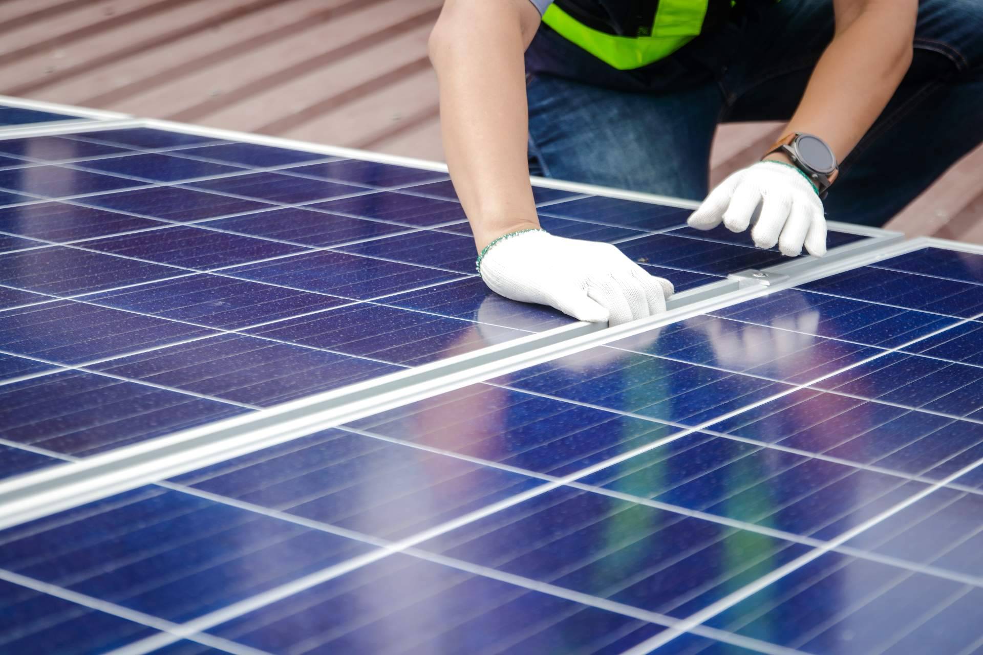 Consorcio Europeo de Avales y sus seguros para instalaciones eólicas y fotovoltaicas
