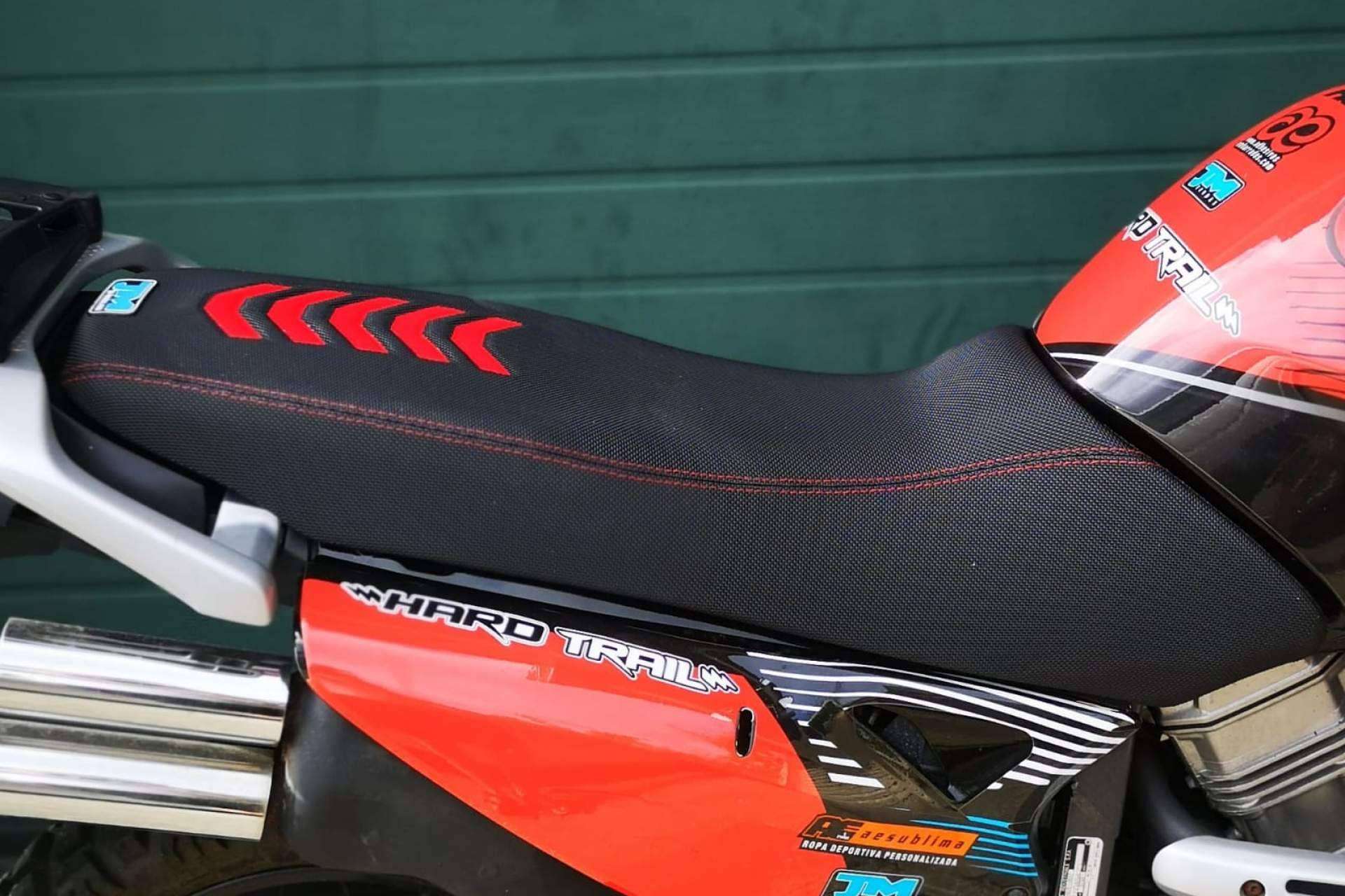 JM-FUNDAS, tapizado de los asientos de moto