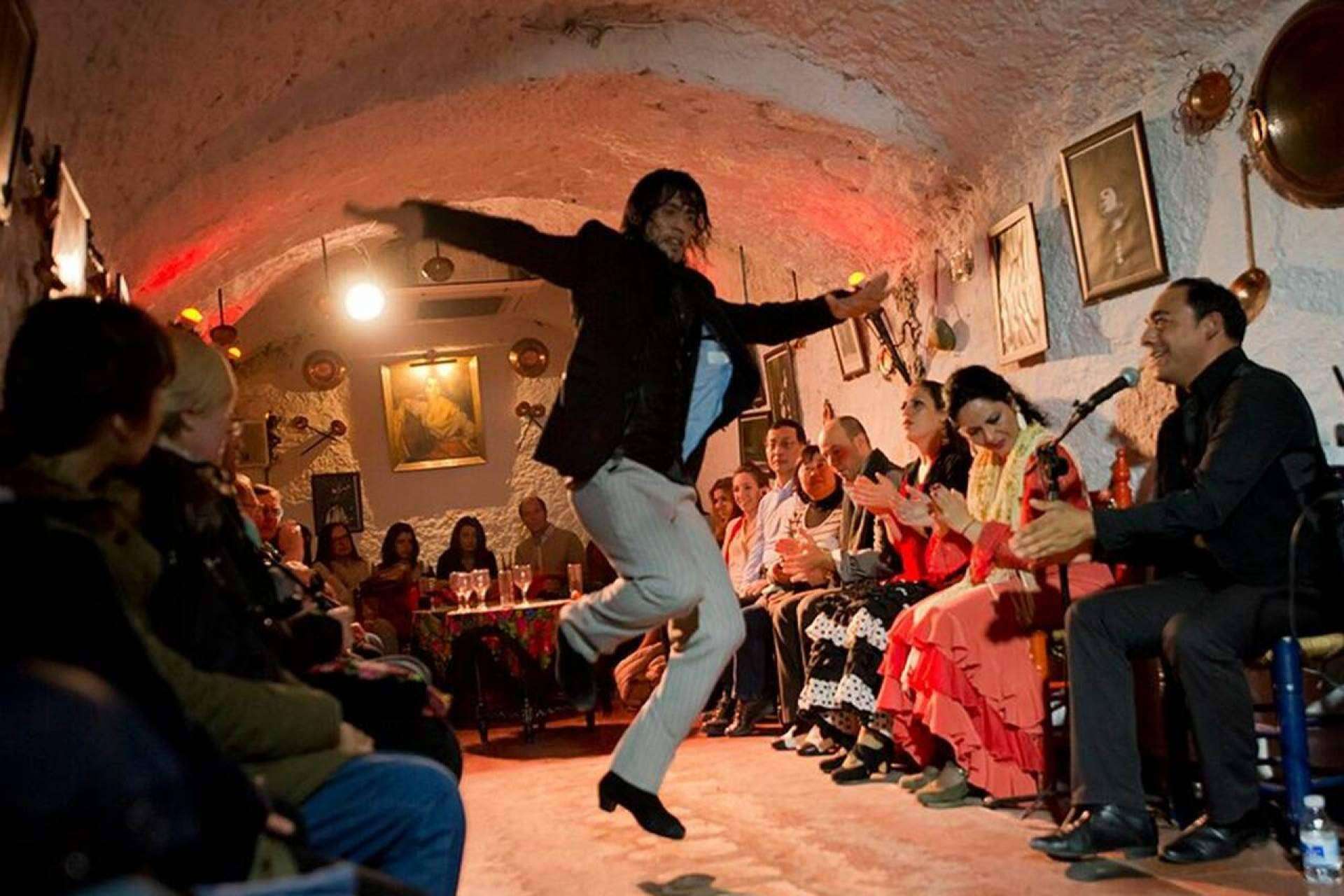 ¿Dónde disfrutar de espectáculos de flamenco en Granada? Play Granada
