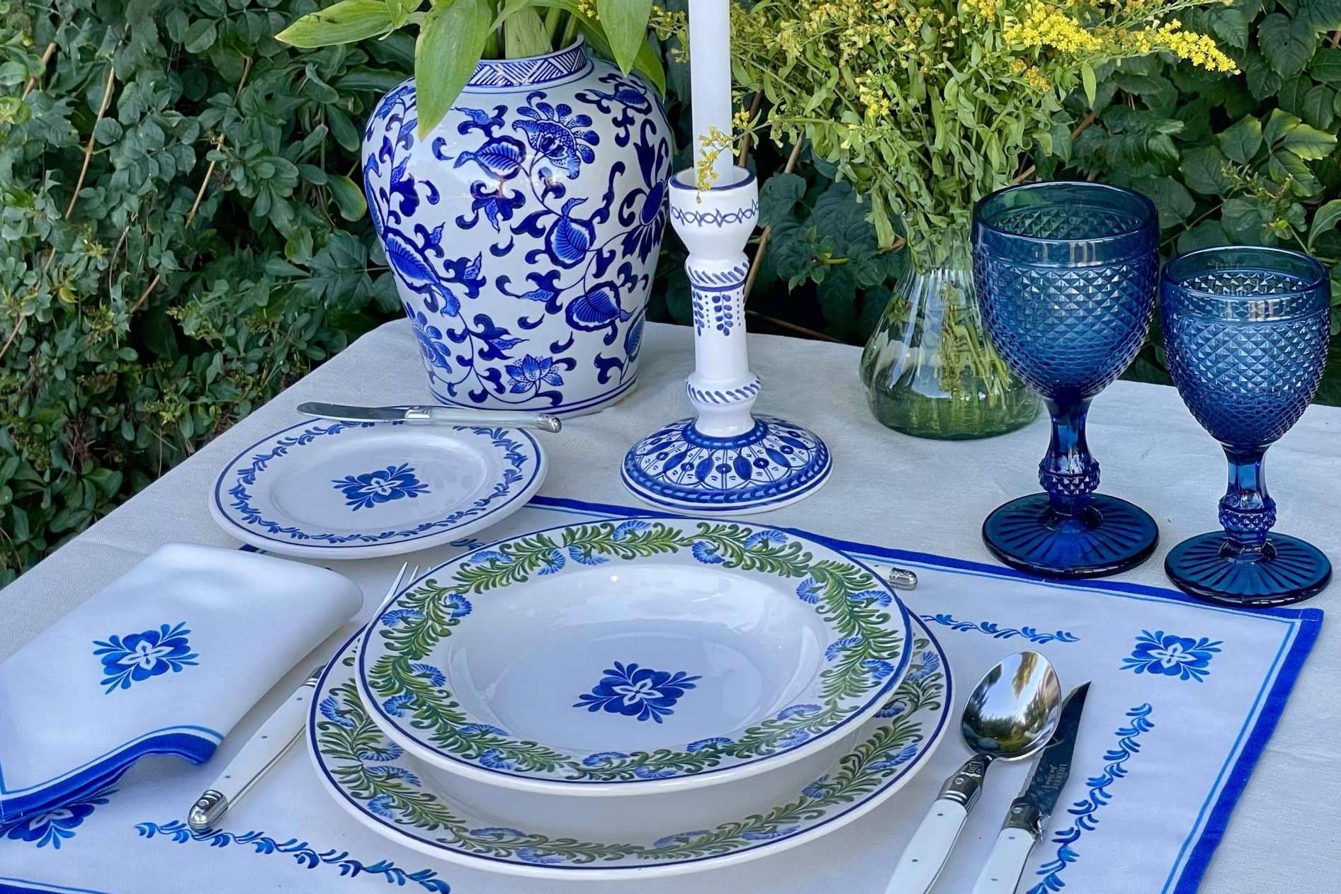 Las colecciones de vajillas y textiles de Goodies permiten decorar una mesa con elegancia