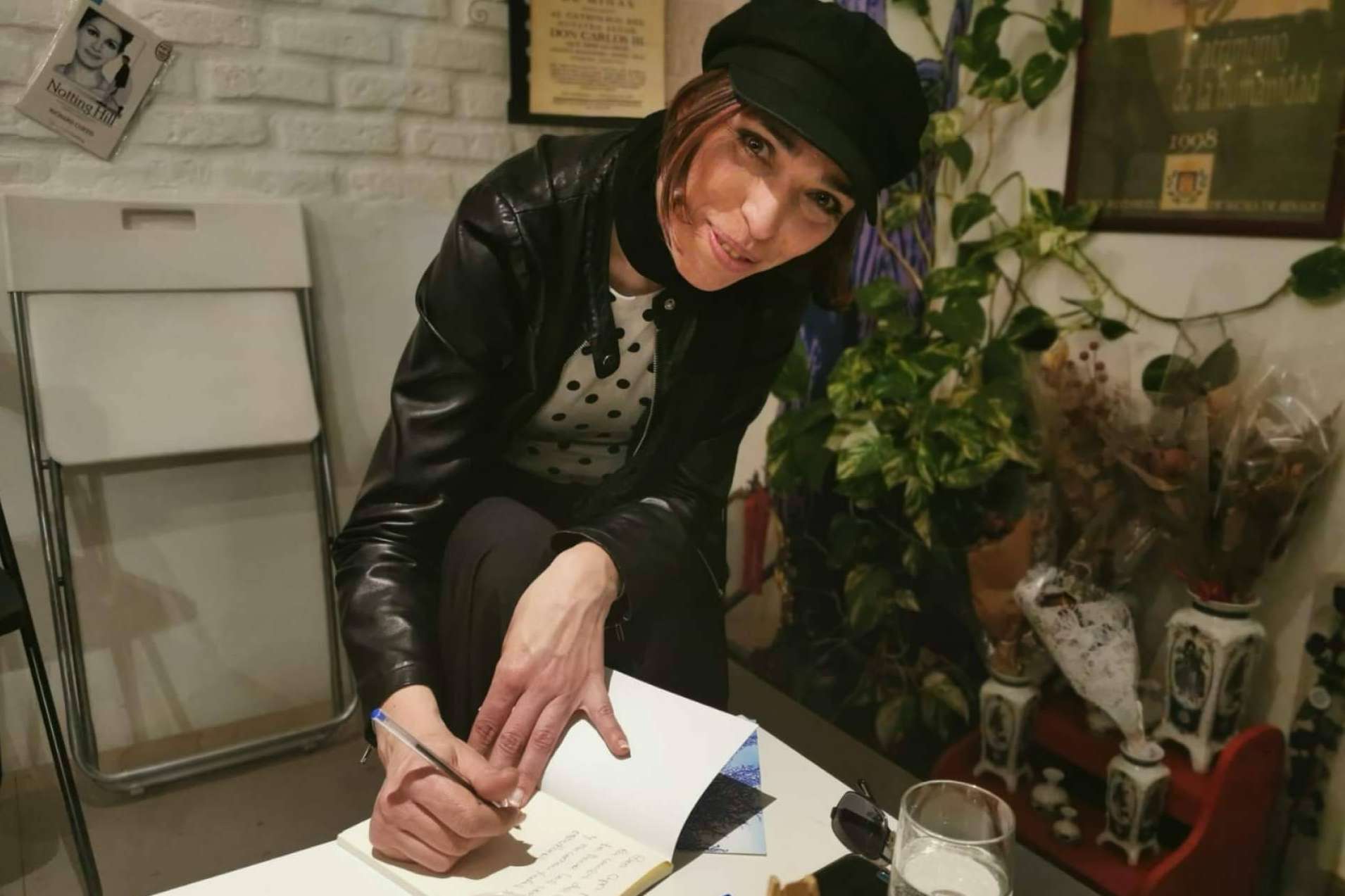 La escritora Paty Liñán salta a la fama con Llueve en los Columpios
