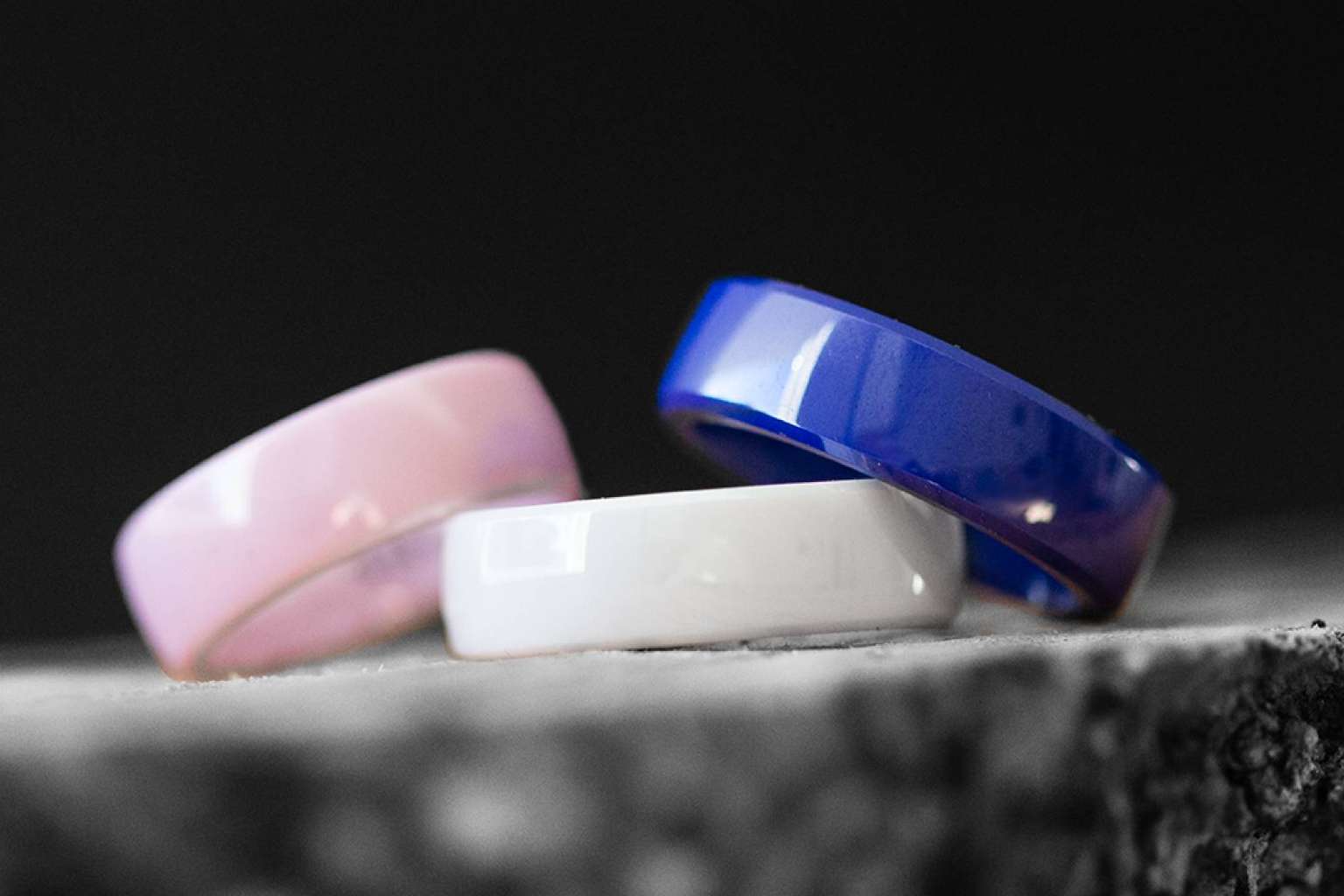 Rikki presenta su anillo para pagar diseñado para adolescentes
