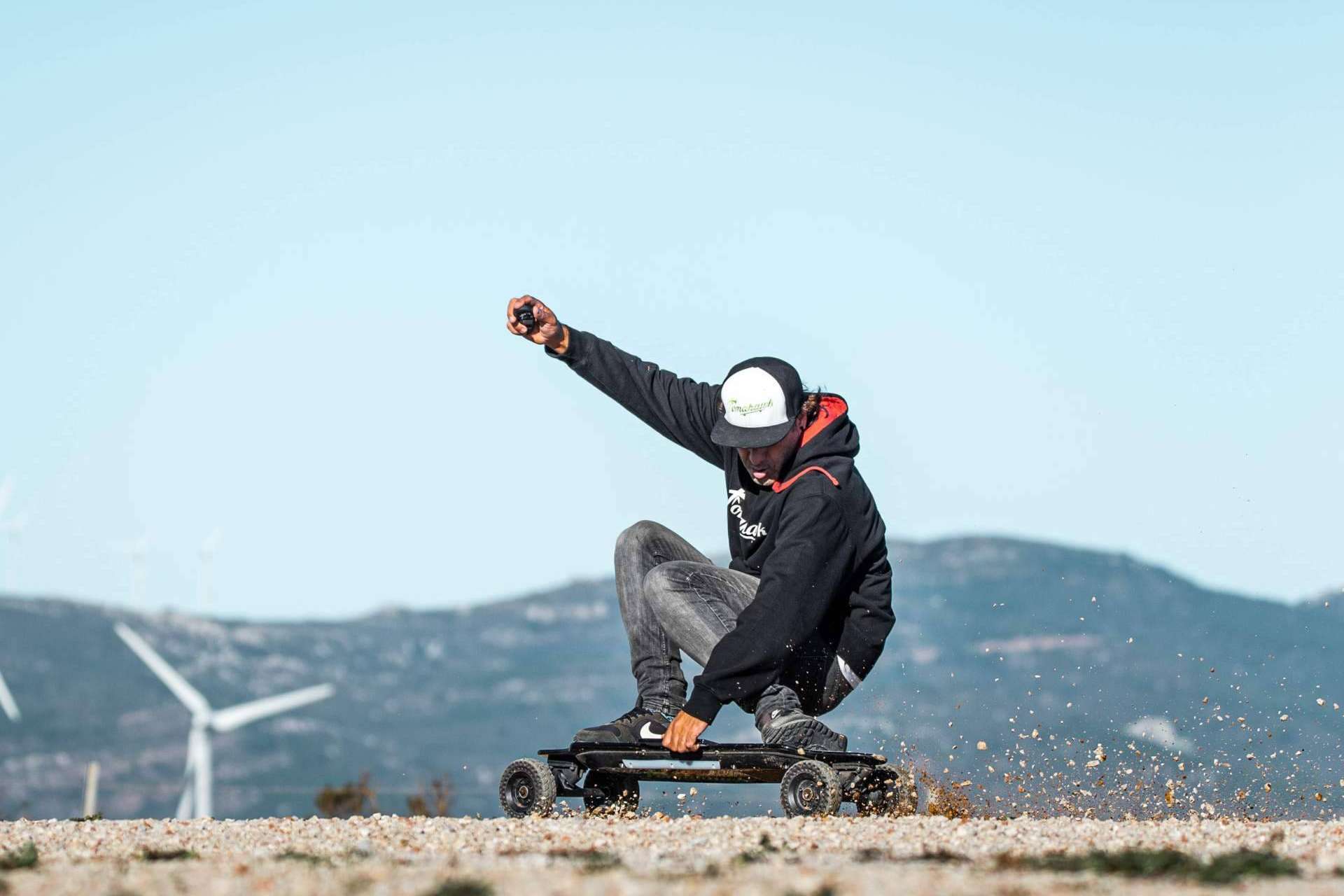 Tomahawk Skateboard dispone de skateboards todoterreno que se adaptan a todas las superficies