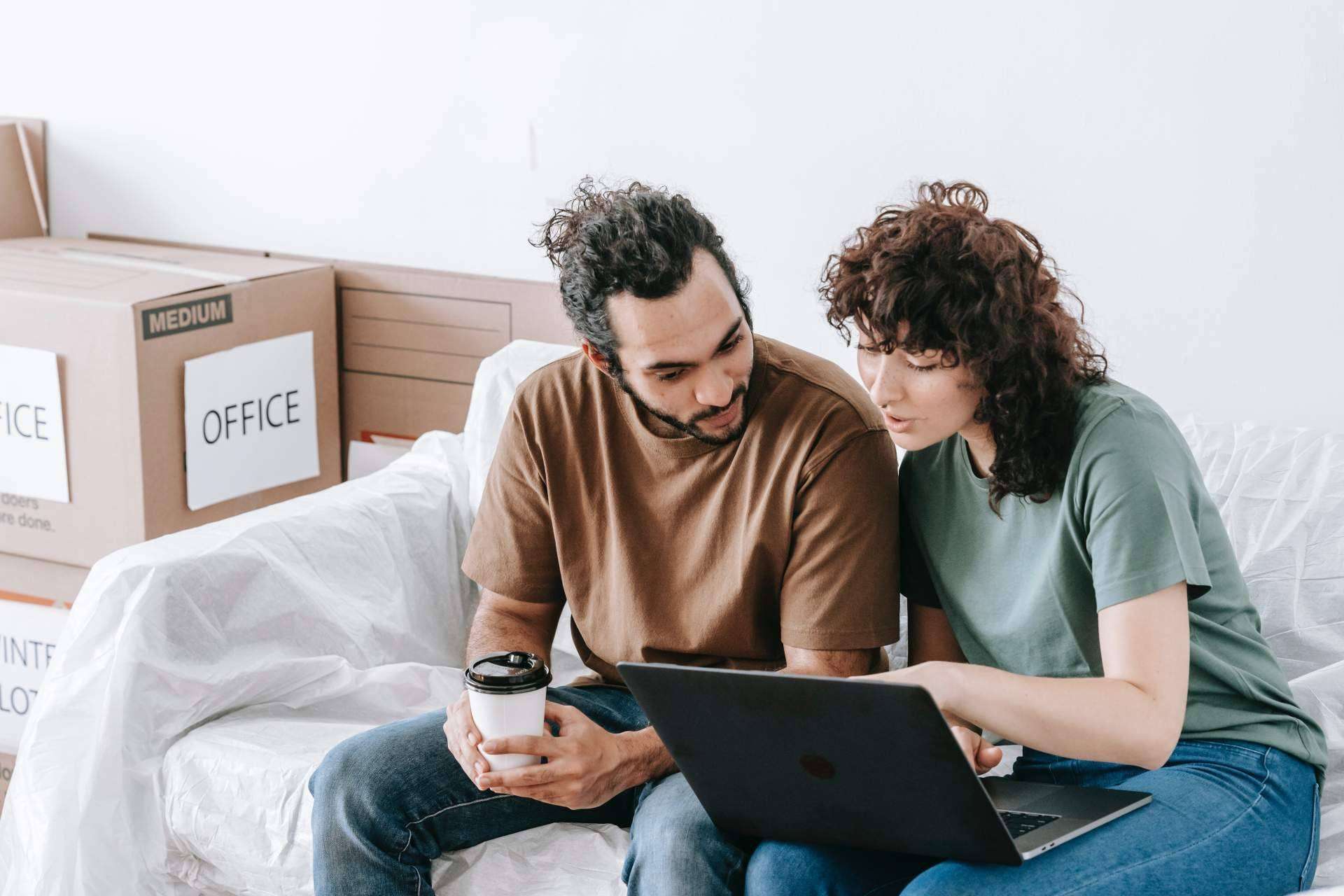 Comparador de tarifas luz fácil y rápido, con Menosdeluz