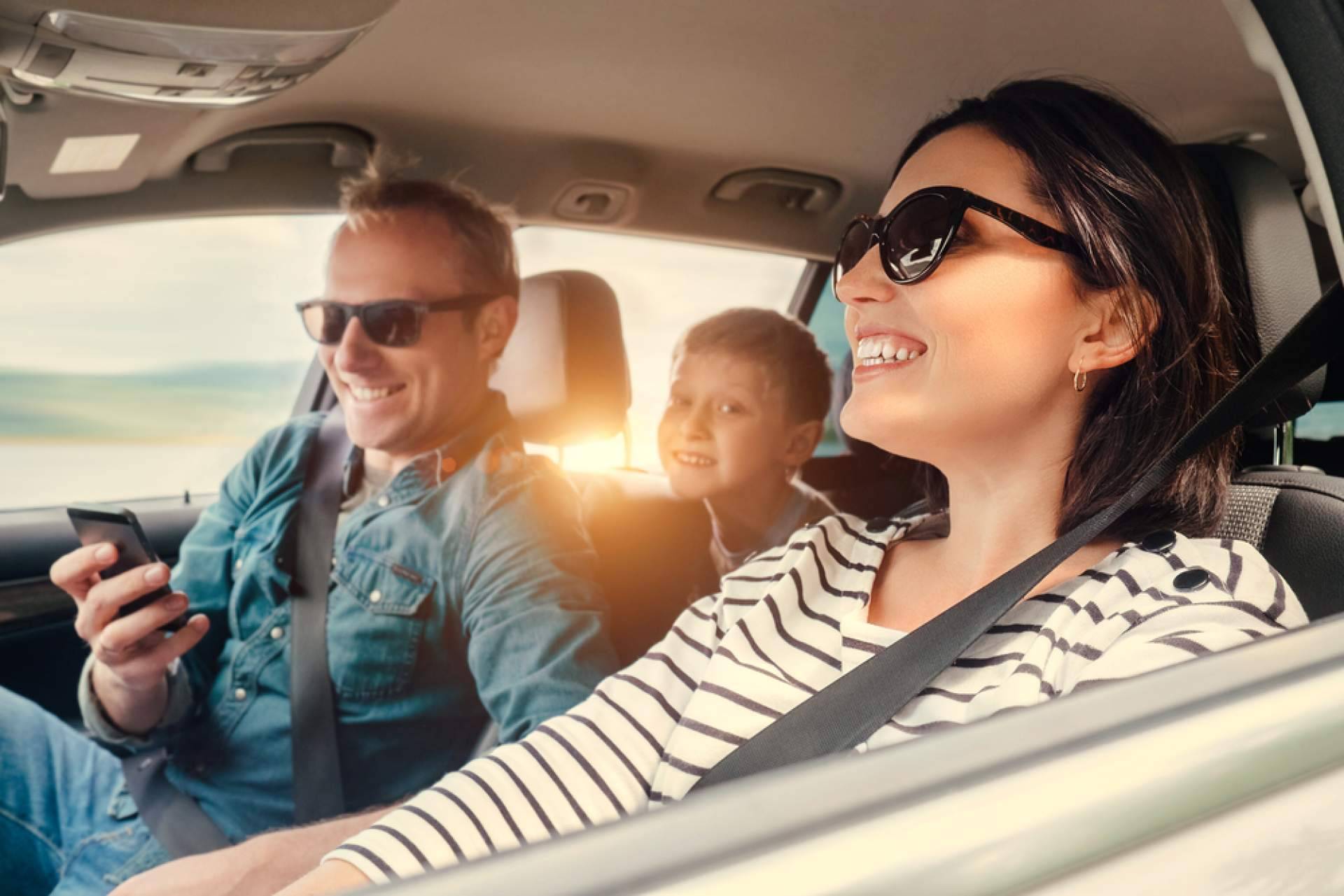 Elementos y documentación obligatoria que deben llevar los coches