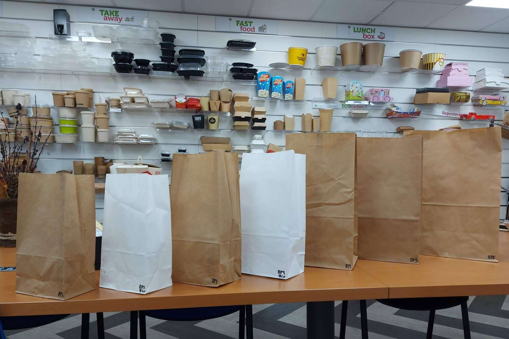 Ventajas para el medioambiente de las bolsas de papel para llevar de Punto Qpack