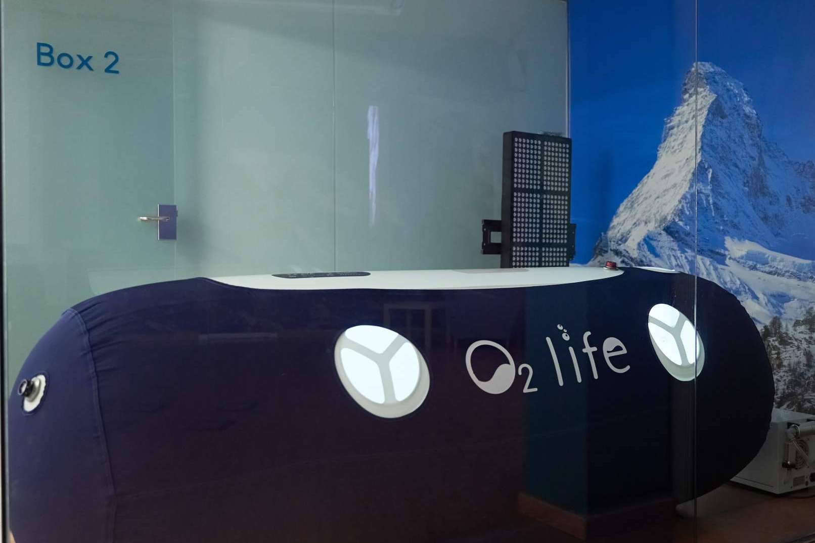 O2 Life cuenta con una tienda showroom ubicada en Sabadell de oxigenación hiperbárica