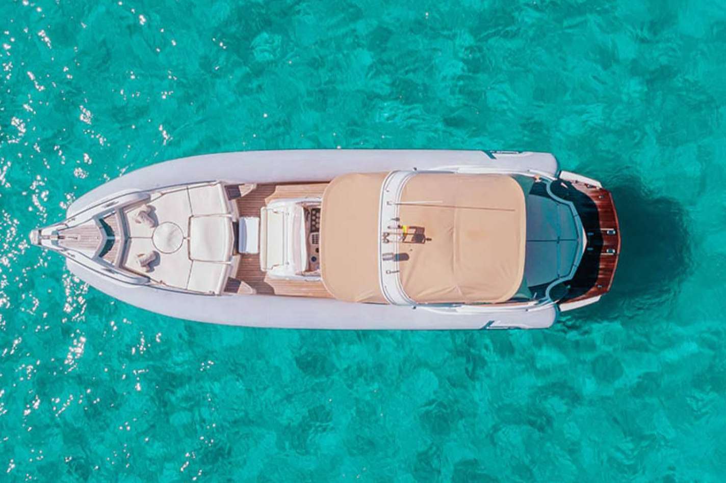 Un día en barco en Ibiza, más de 30 años de experiencia, Navega por Ibiza
