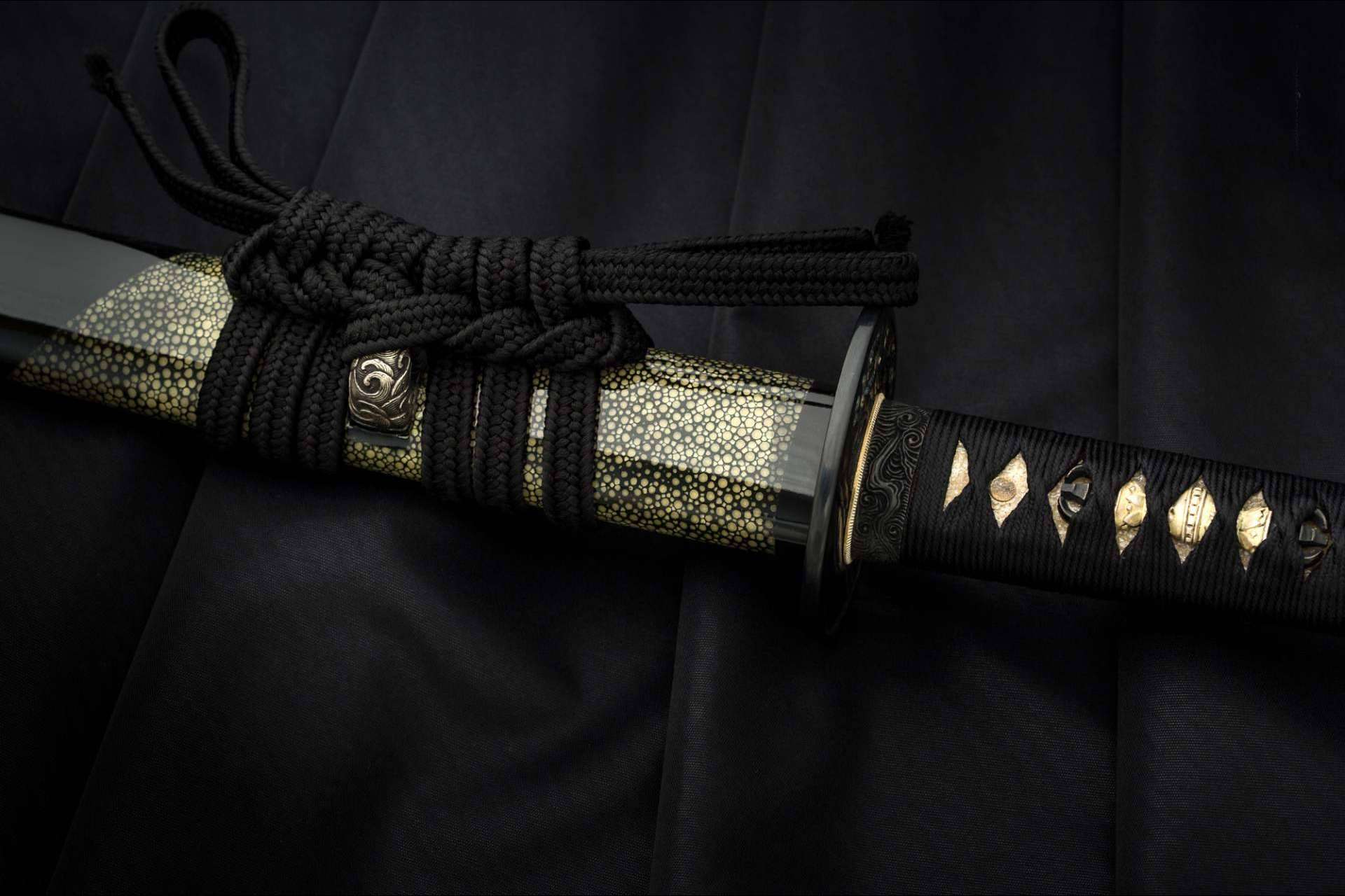 Adquirir modelos personalizados de katana es posible con Katanamart