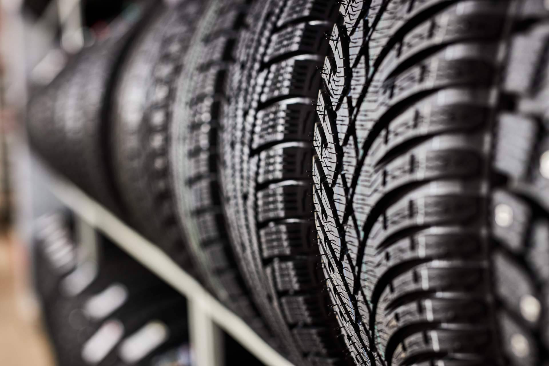 Los talleres BlackTire ya disponen de los neumáticos N´FERA Sport y N´BLUE de Nexen