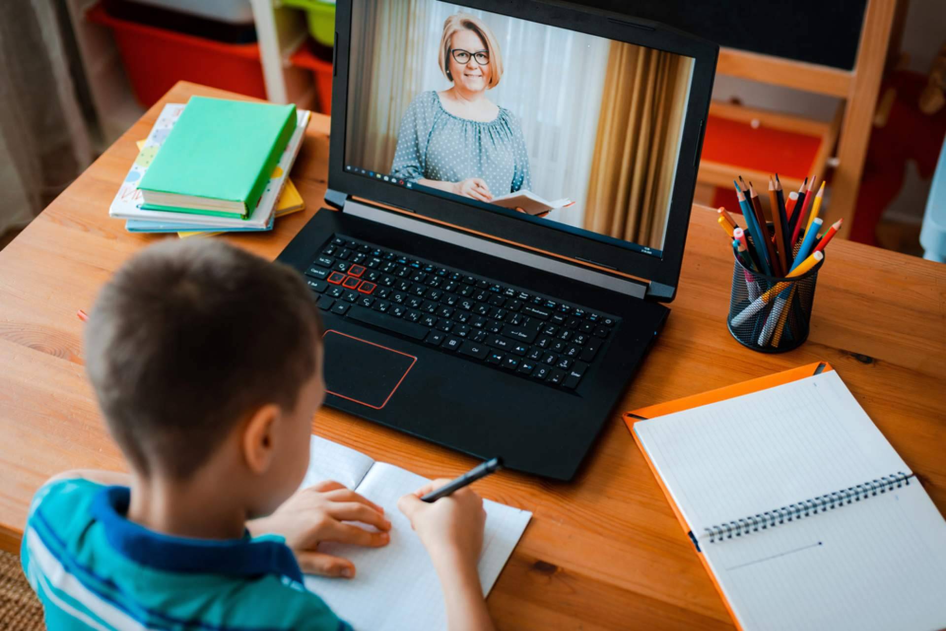 Excelencia en educación y calificaciones online