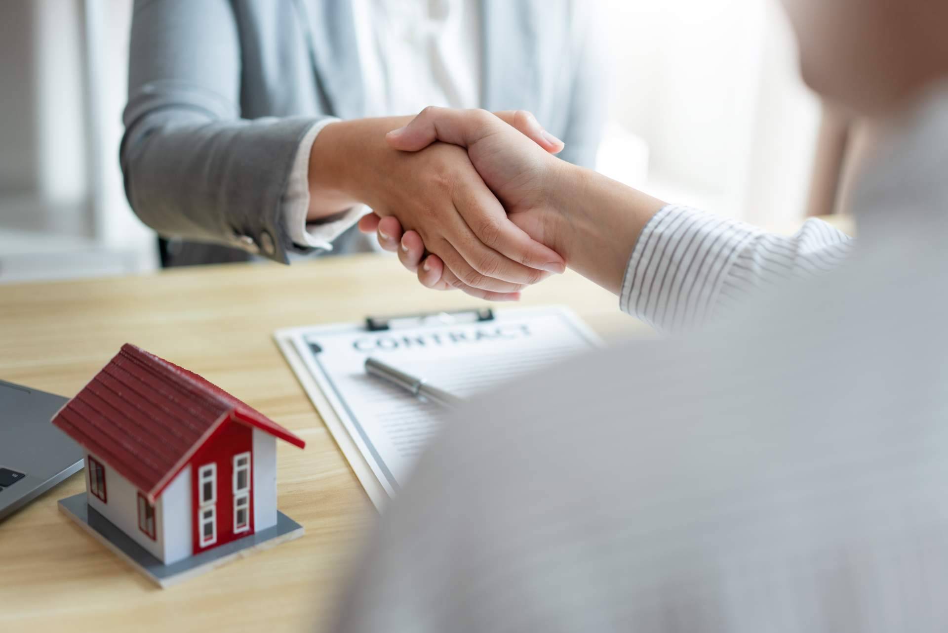 Financiar proyectos inmobiliarios a través de plataformas de crowfunding inmobiliario y family office, la propuesta de Cano & Pujol