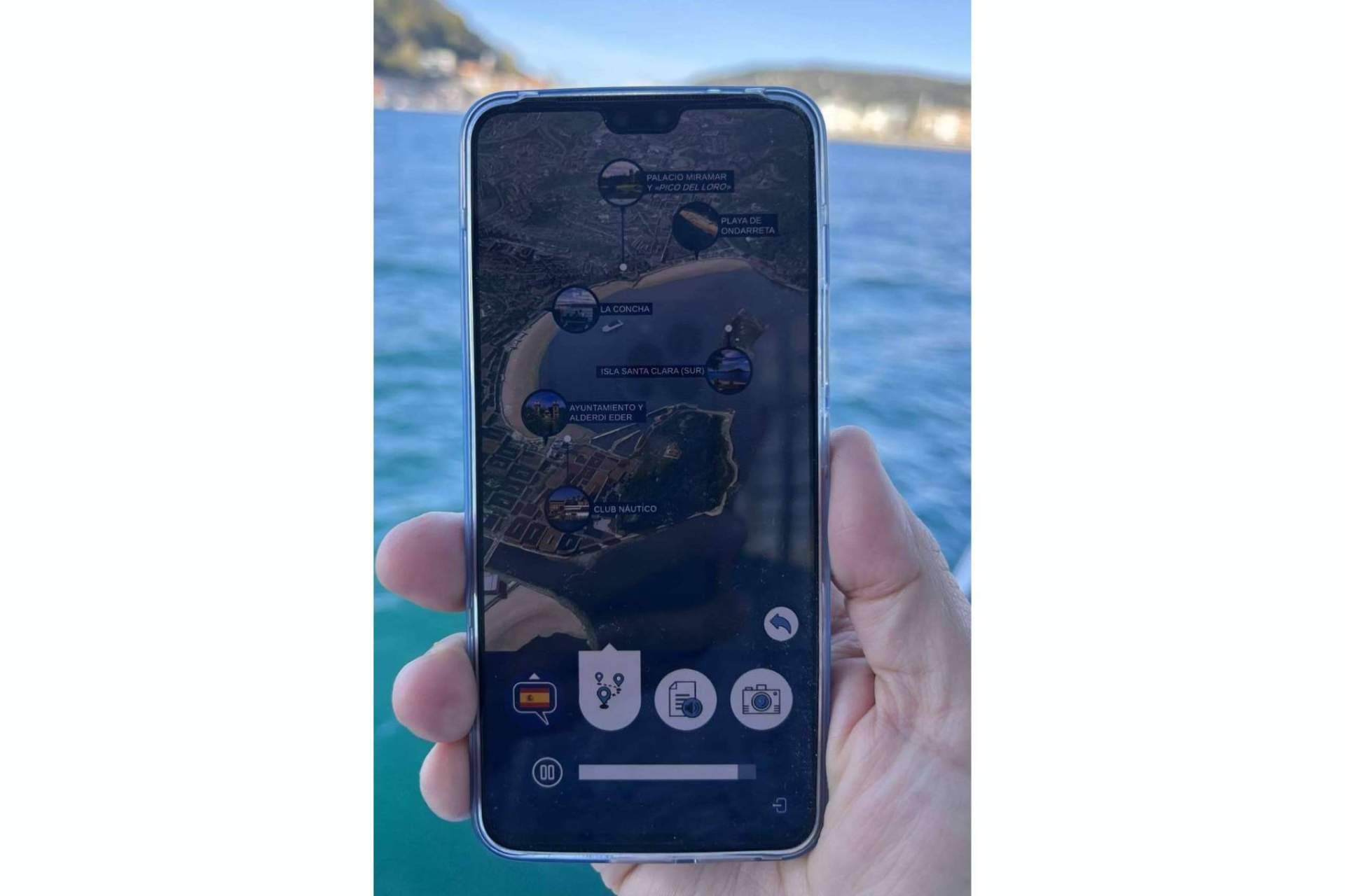 Descubrir la costa de San Sebastián a bordo del catamarán Ciudad de San Sebastián