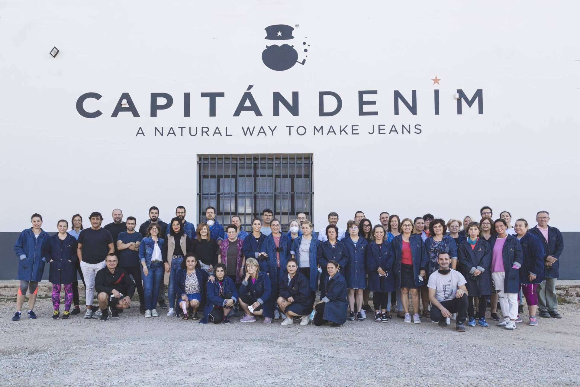 Capitán Denim cumple 10 años, la fábrica de vaqueros 'Made in Spain', enfocada en la moda sostenible