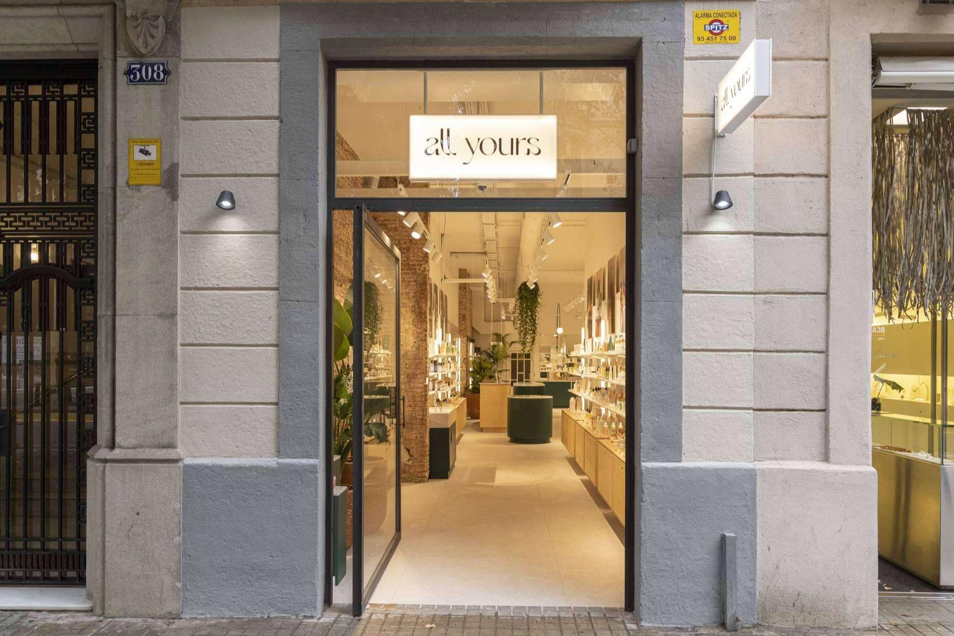 La tienda de cosmética en Barcelona que promueve la clean beauty y el bienestar responsable, All Yours
