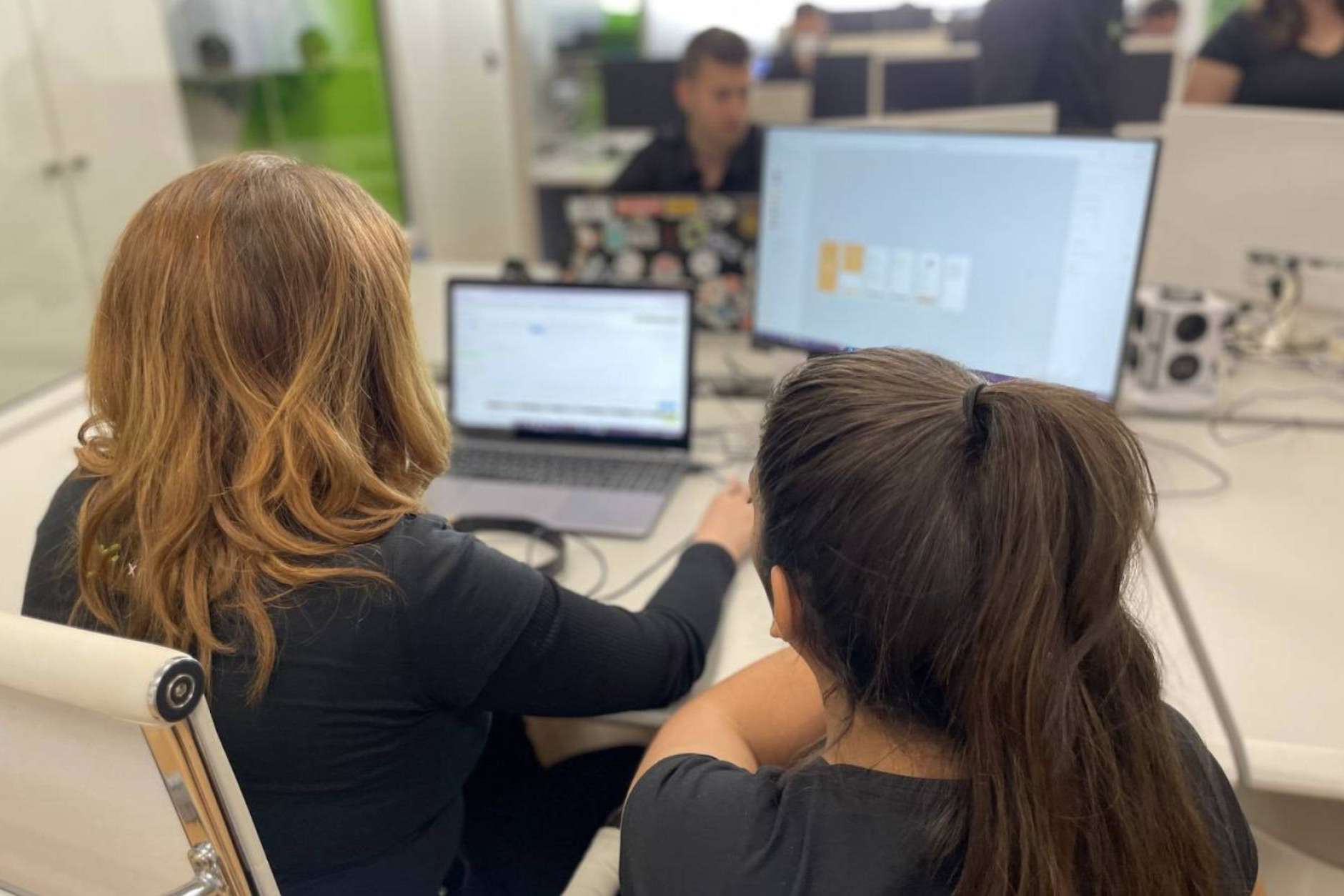 Opiniones sobre Xerintel; entre las mejores opciones para el desarrollo web, según la revista Forbes