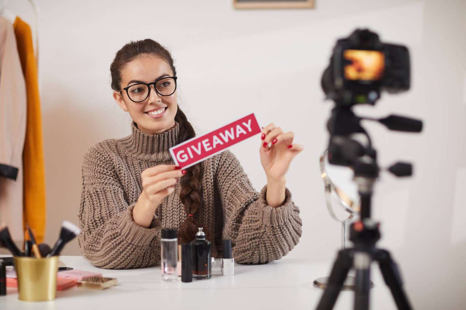 La presencia de microinfluencers puede fortalecer los concursos en redes sociales, por Brandarmies