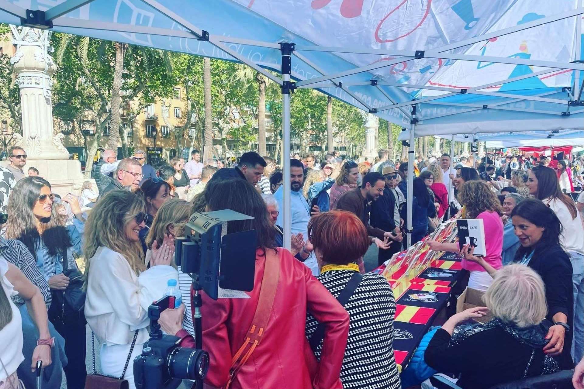 El exitoso Sant Jordi de Letrame, sus autores baten récords de ventas