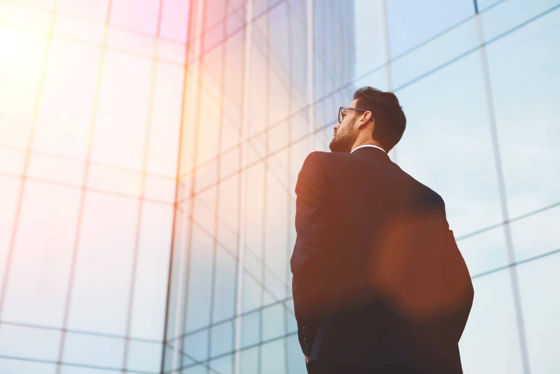 Apoyo Psicológico Online analiza las repercusiones negativas de tener jefes tóxicos en el ámbito laboral