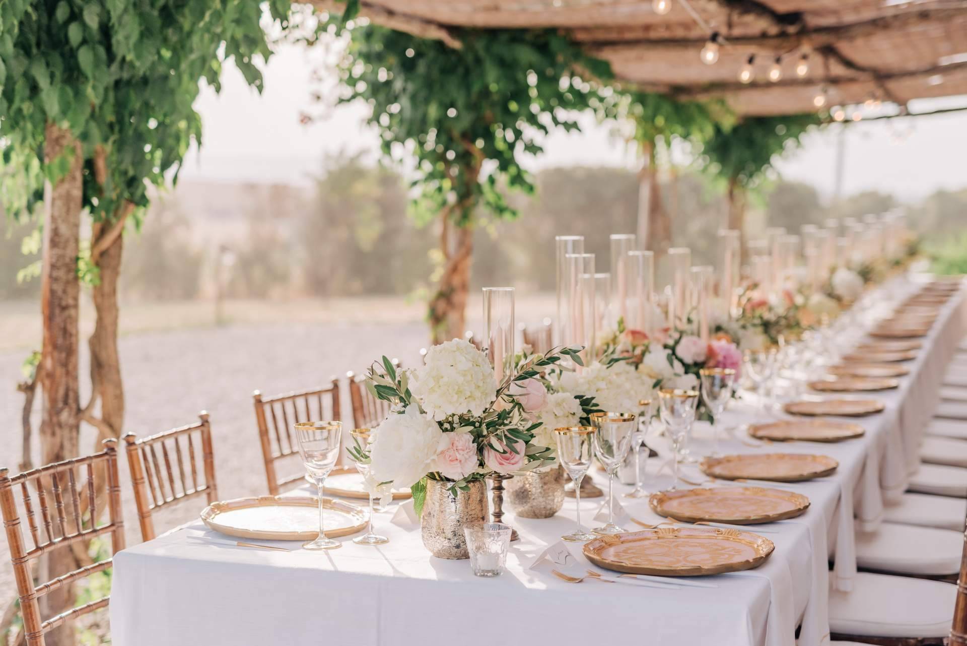 Encargar arreglos florales personalizados para comuniones a Rosistirem