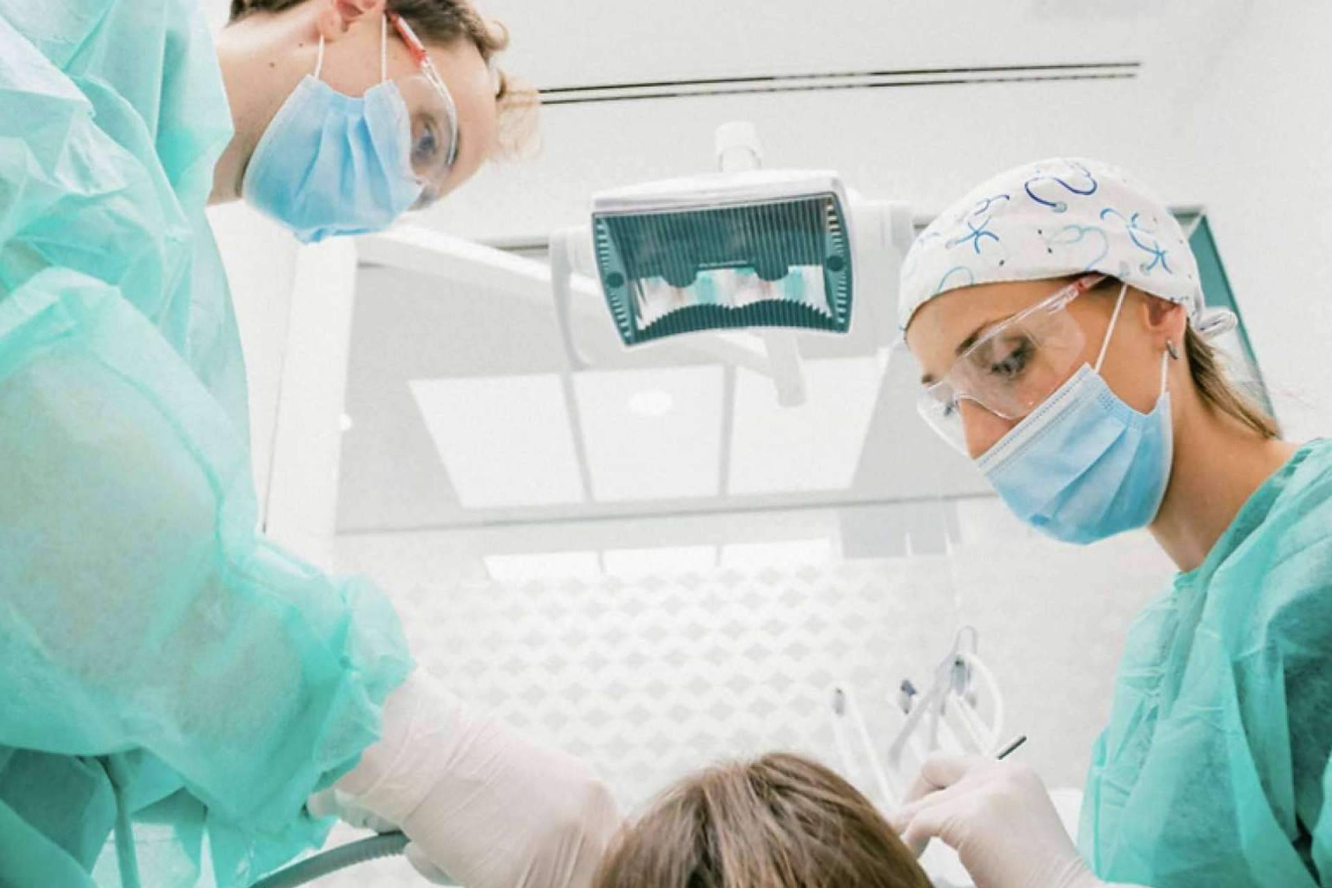 Periodoncia, la importancia de cuidar las encías