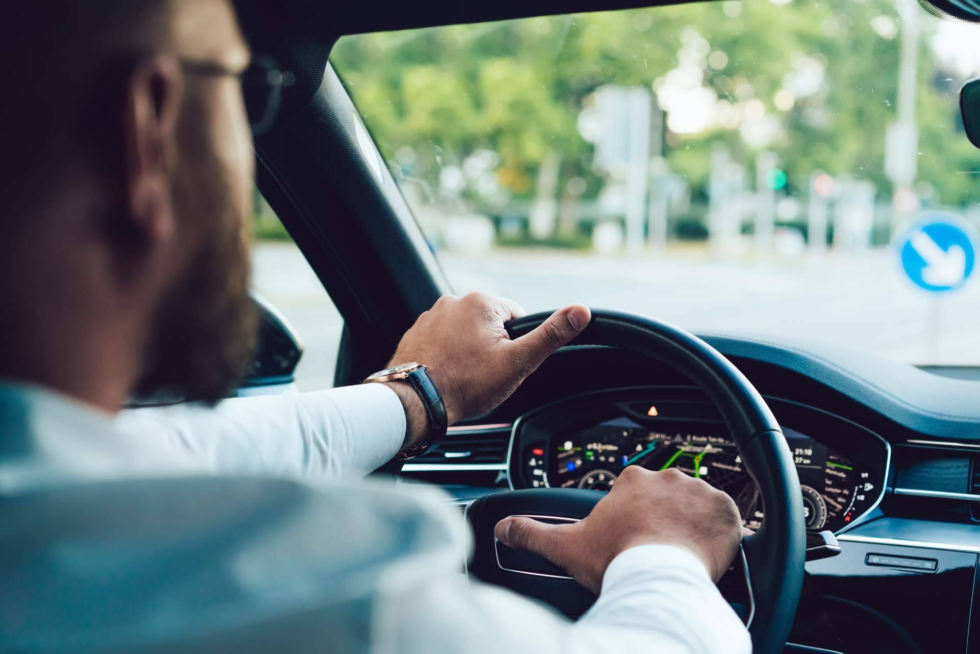 El renting de coches autónomos es la opción adecuada para profesionales independientes